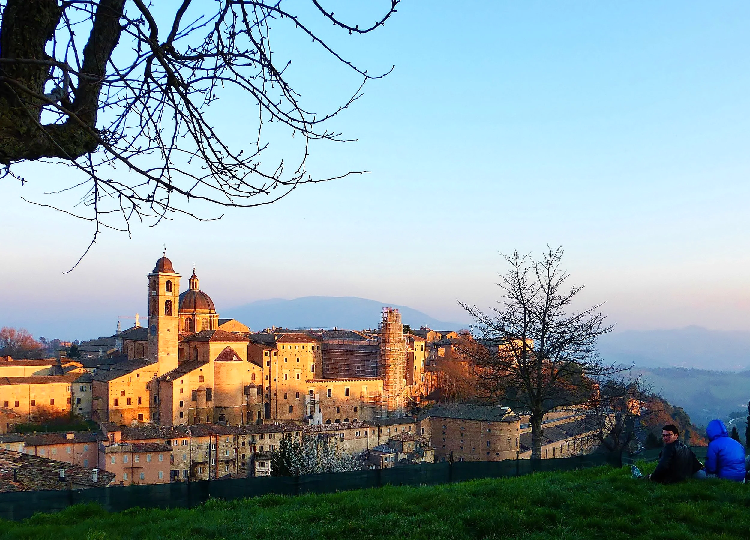 Once upon a time in Urbino, as in Camelot, the ideals of gentility, honor and nobility flourished.  But in Urbino, it wasn’t just a poetic legend  
CAMELOT IN LE MARCHE