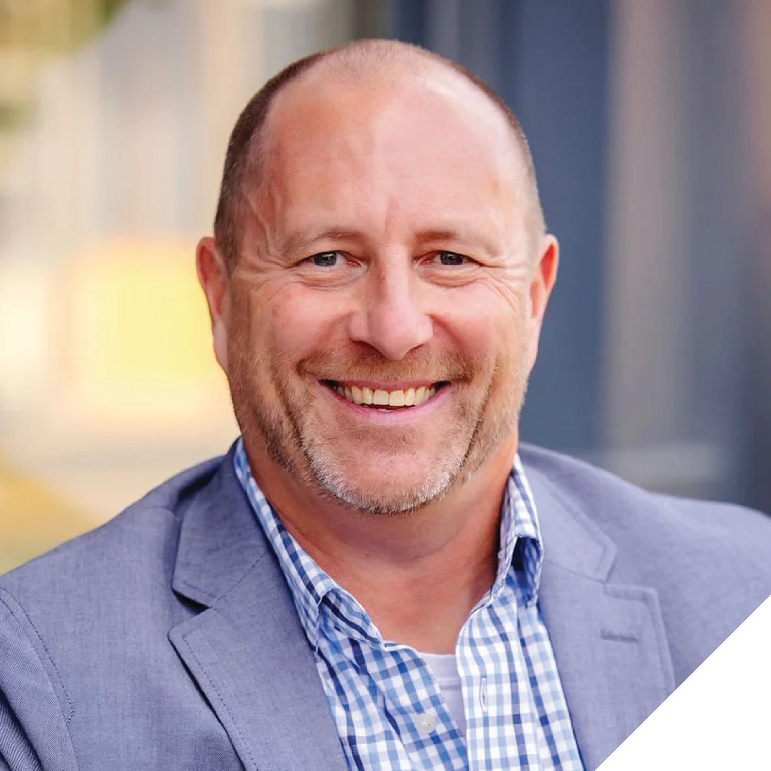 Kevin Mire, Principal