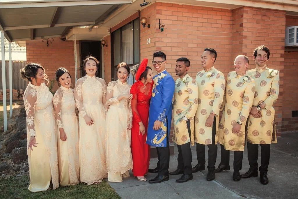 The most popular colour palette, GOLD 💫 
.
.
.