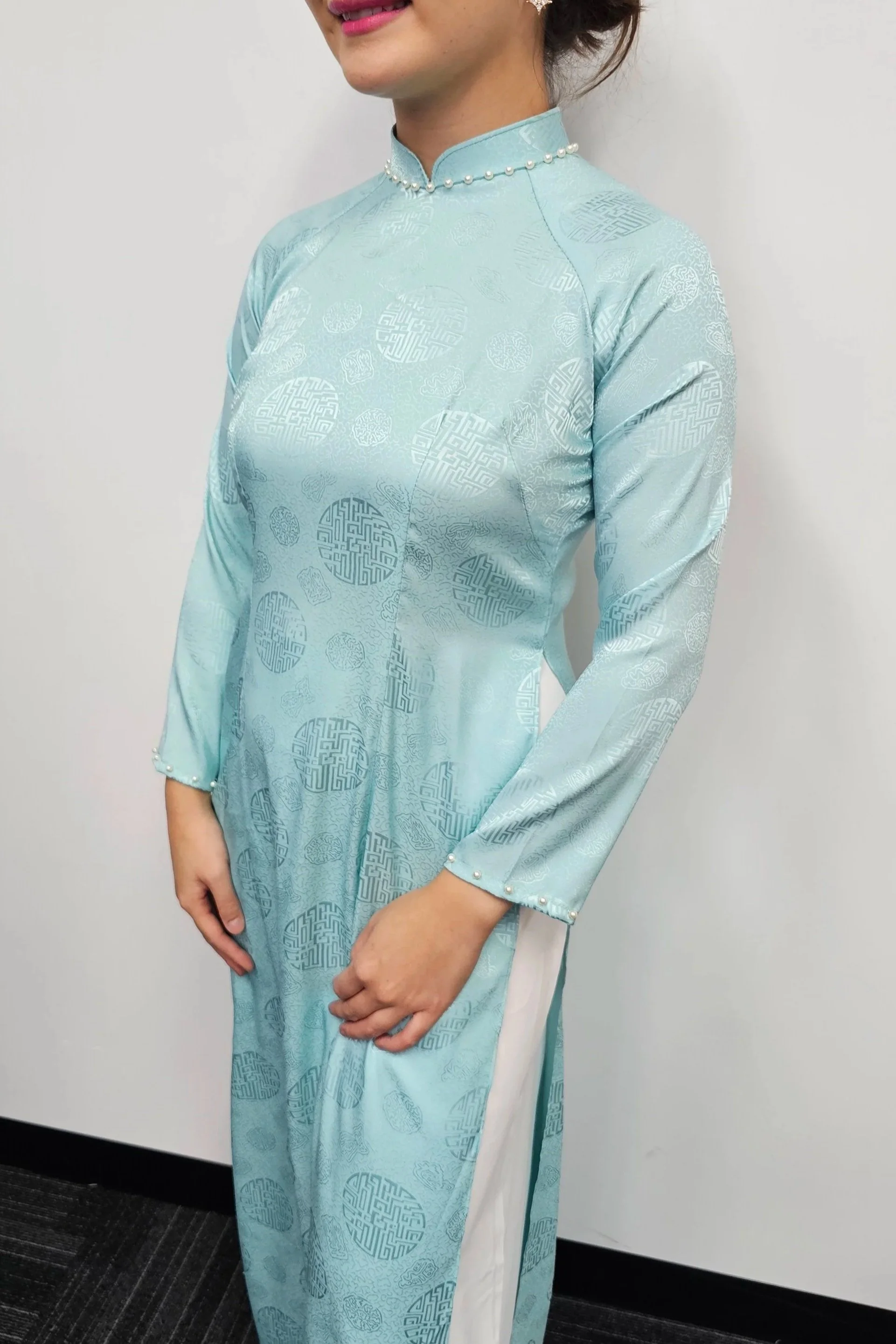 Lan Ao Dai