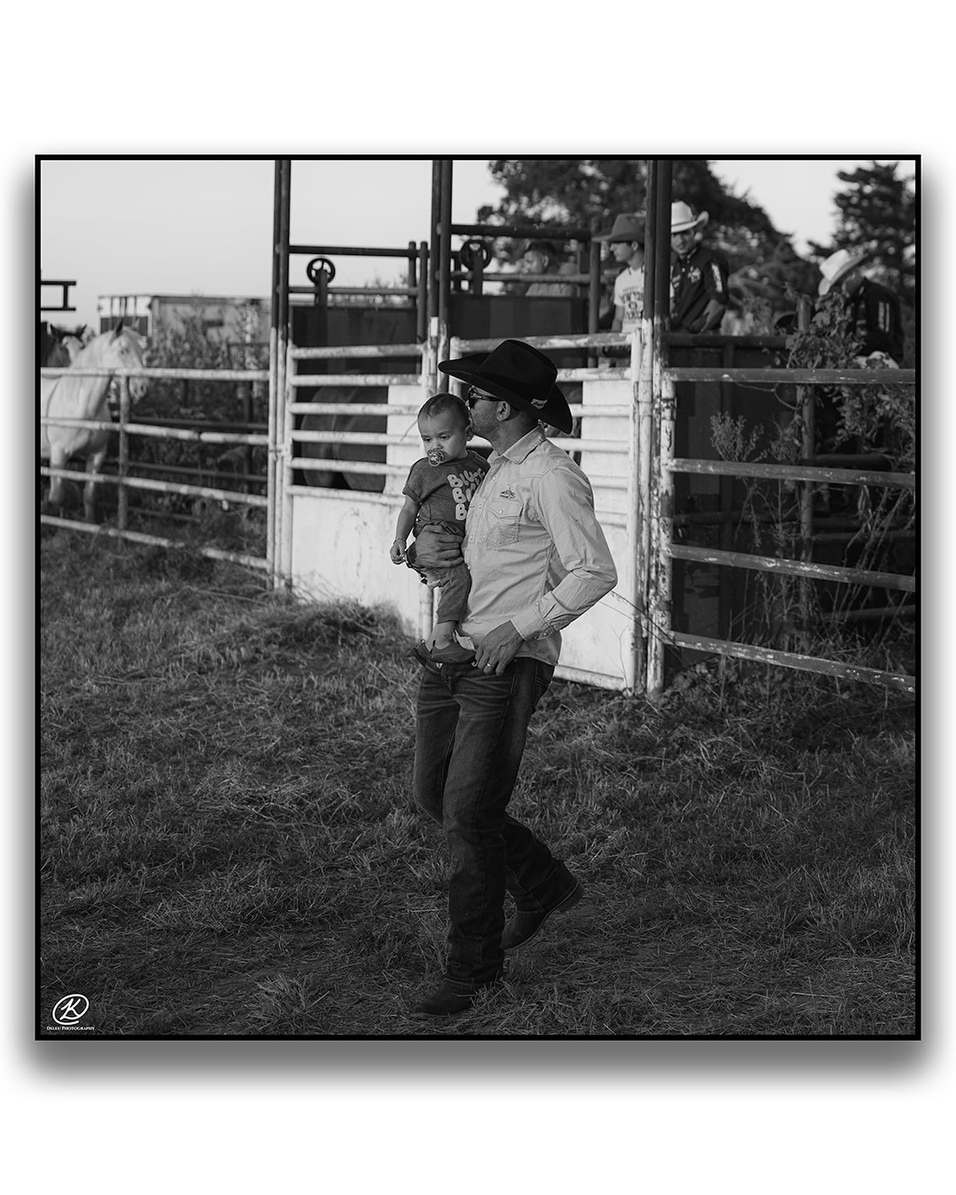 Raising them right!
.
.
.
.
.
.
#rodeophotography #rodeo #cowboyphotographer #westernphotography #rodeofamily