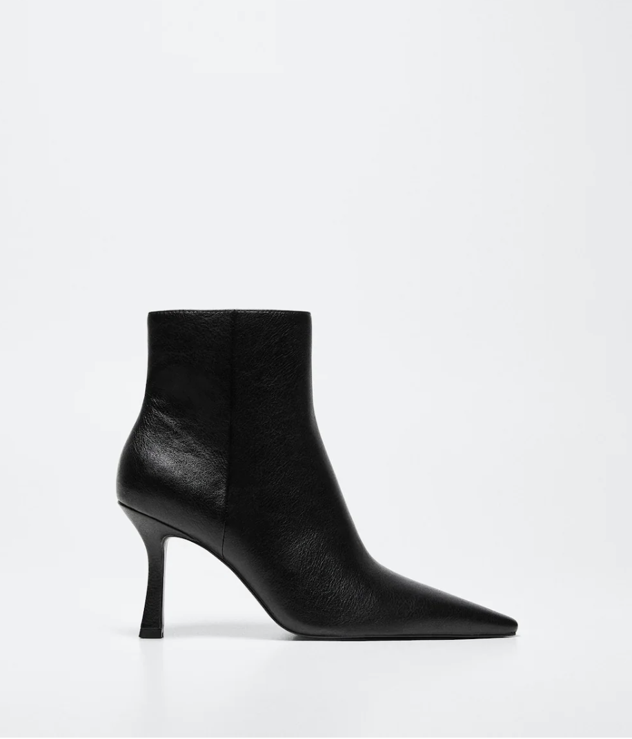 HEELED BOOTS