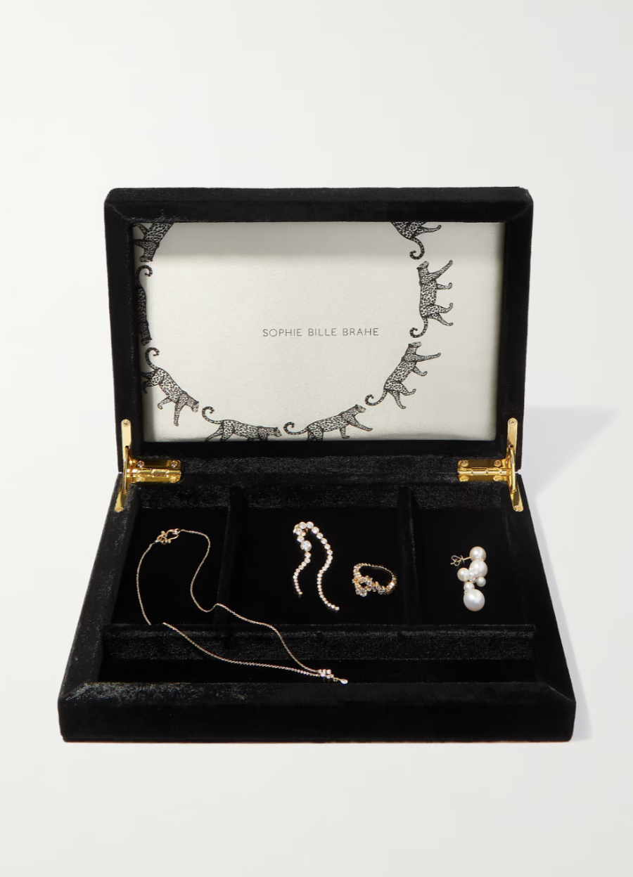 VELVET JEWELERY BOX