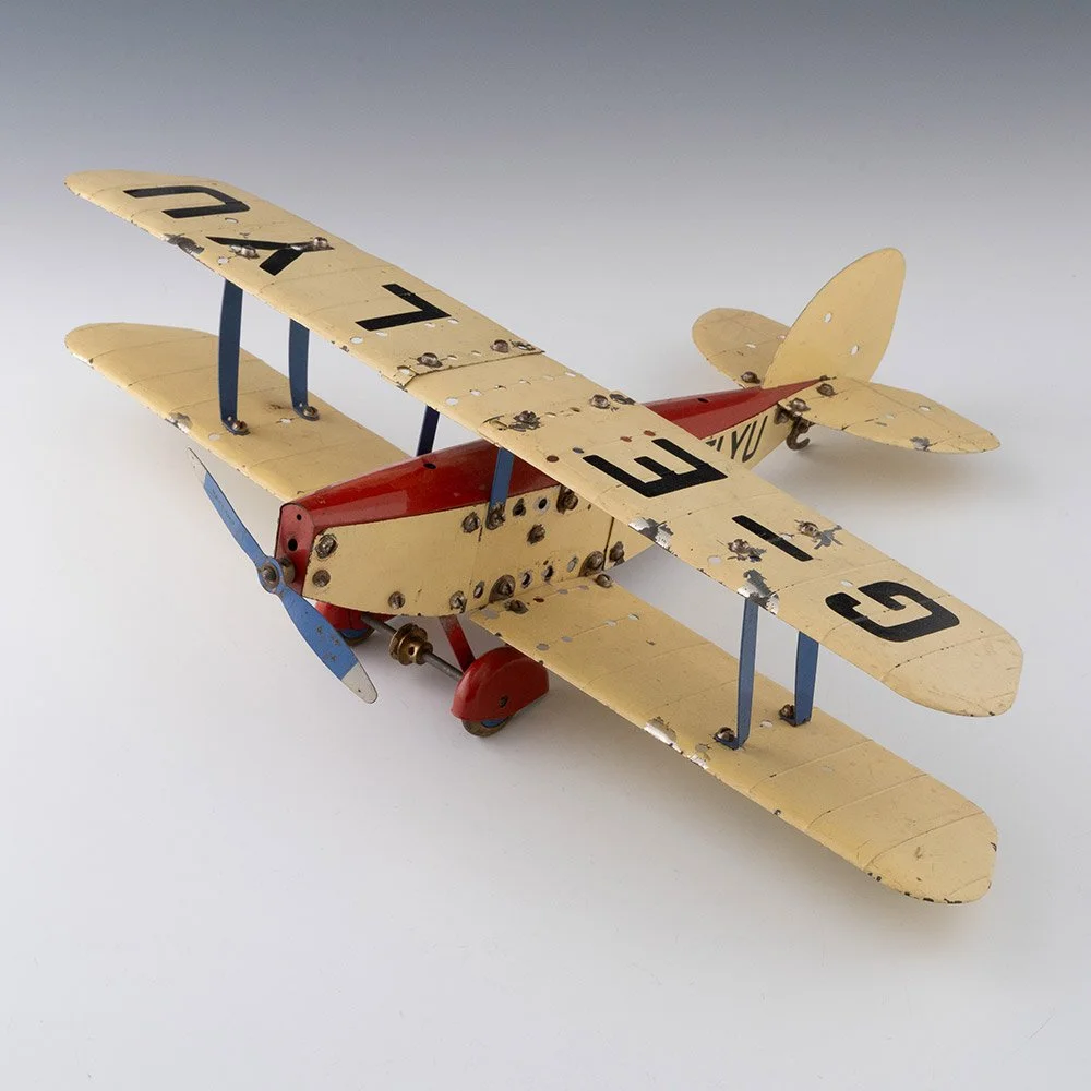 Plane-02.jpg