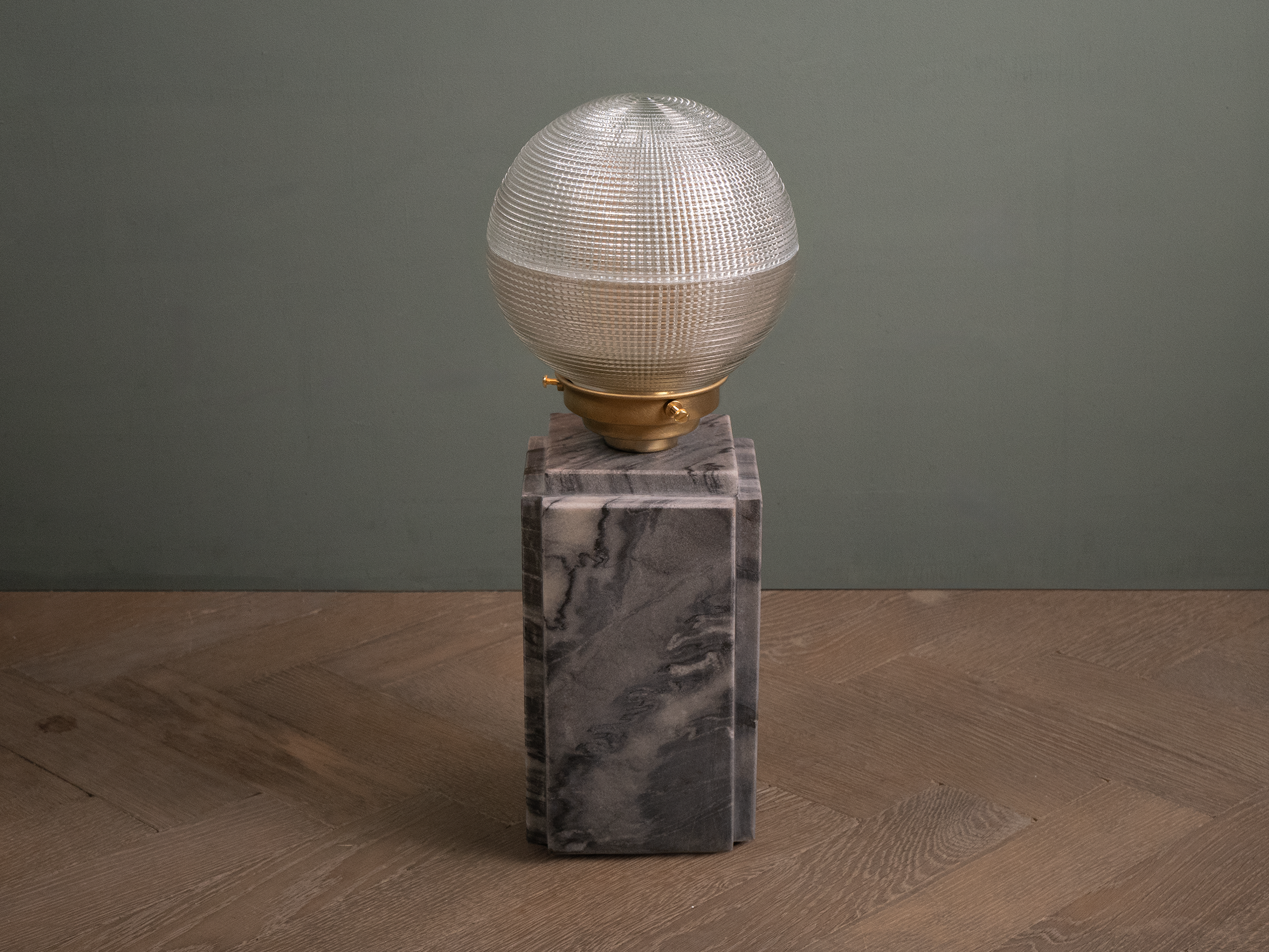 Chewton bar lamp black carrara off.png