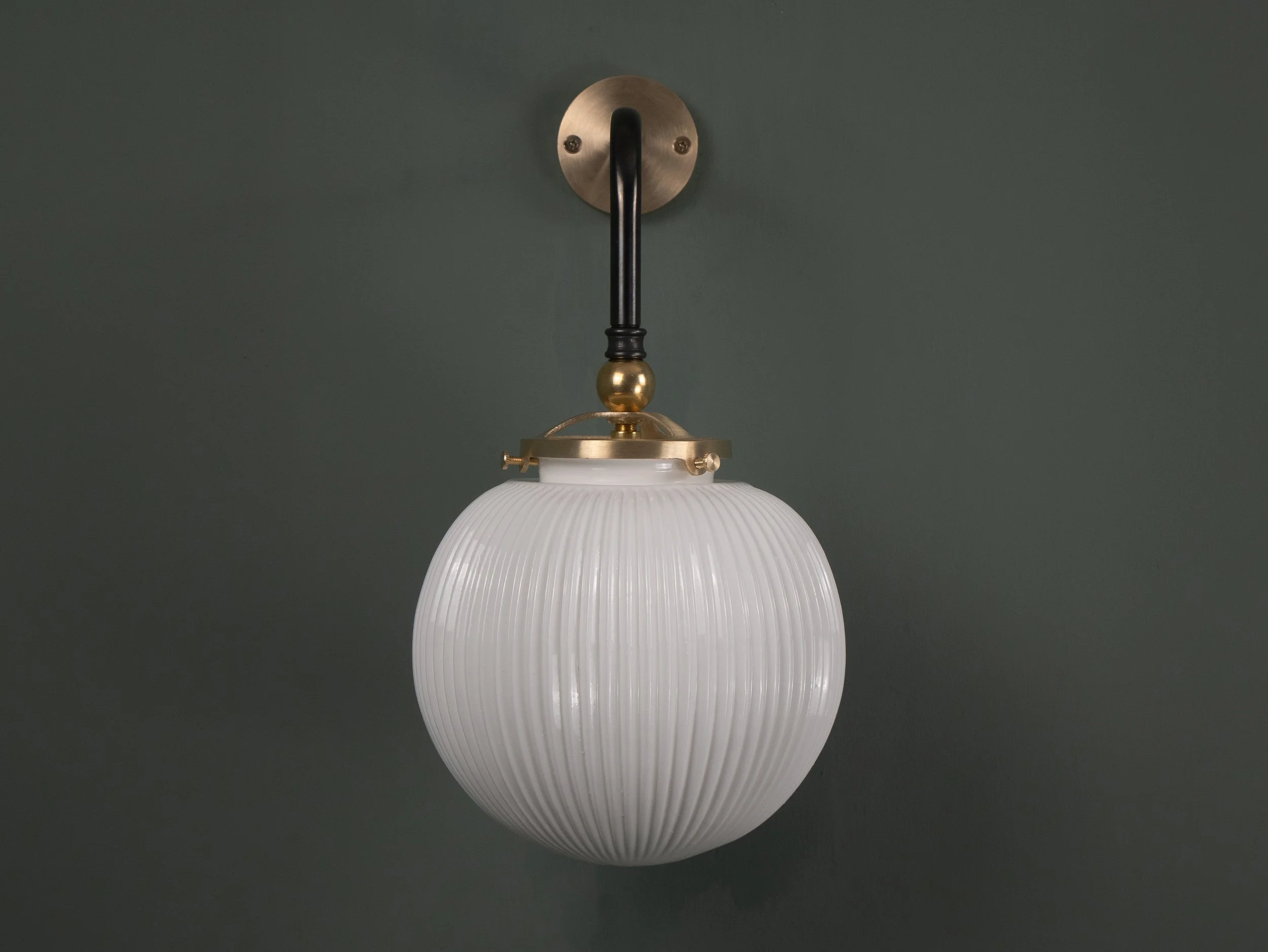 rayburn wall light off.jpg