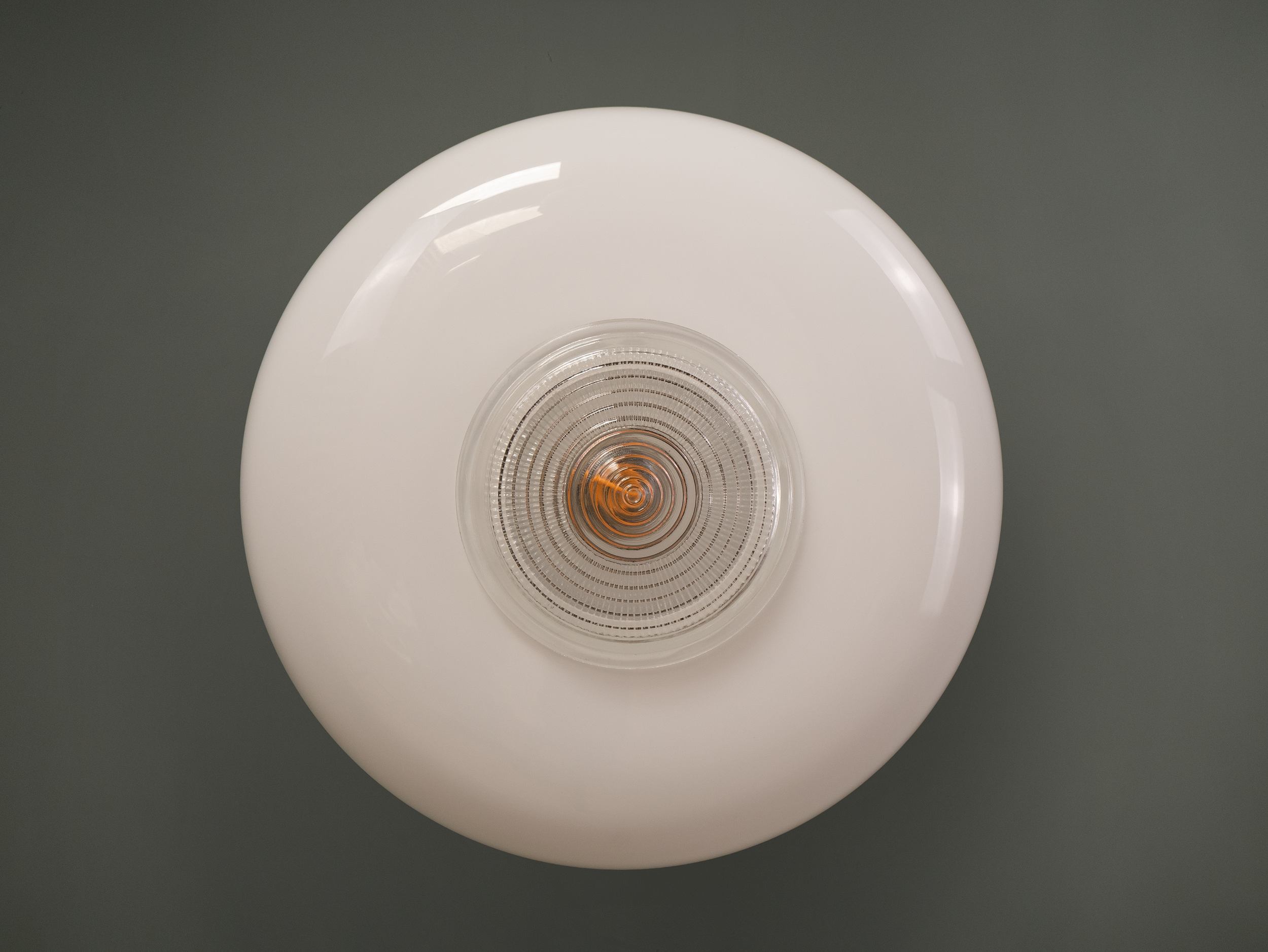 clyde wall light off.png