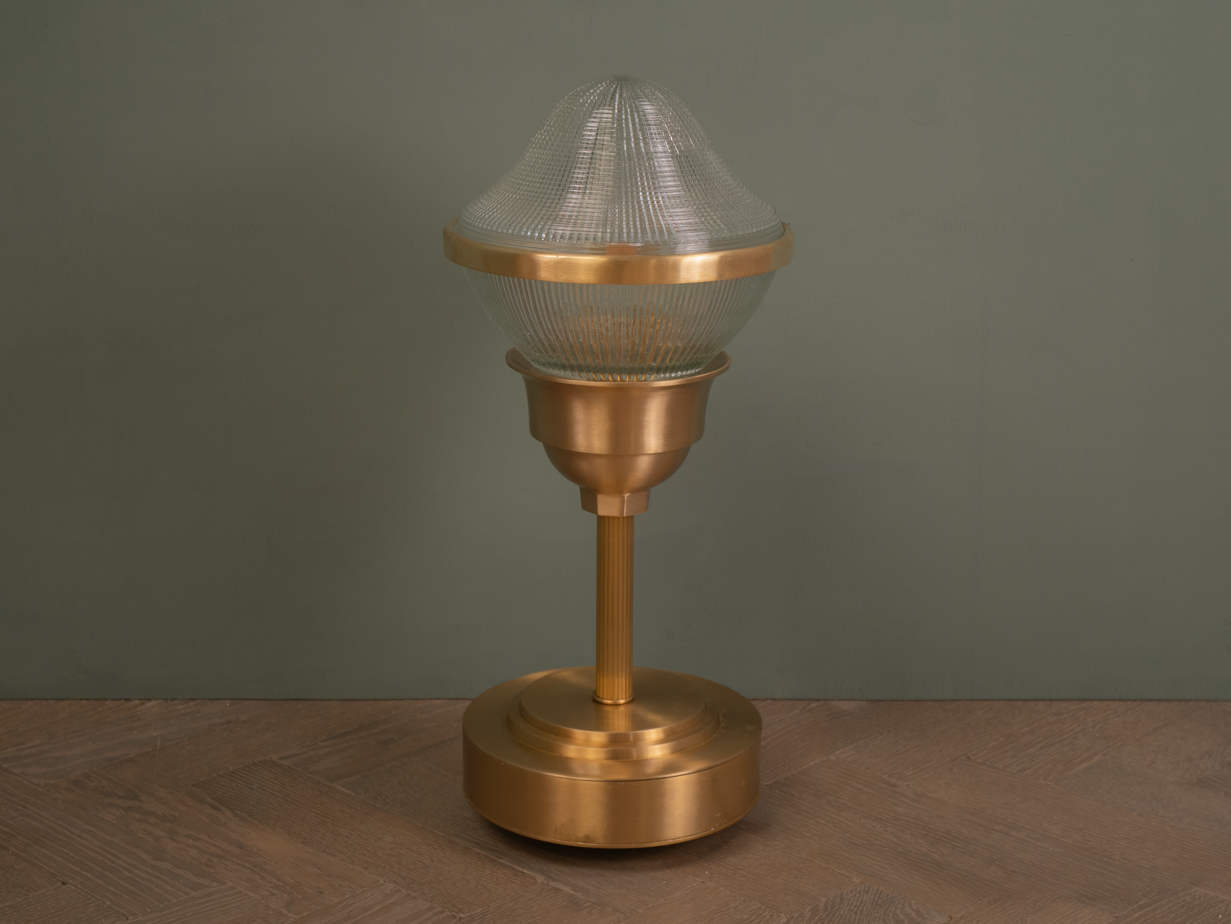 allerton desk lamp off.png