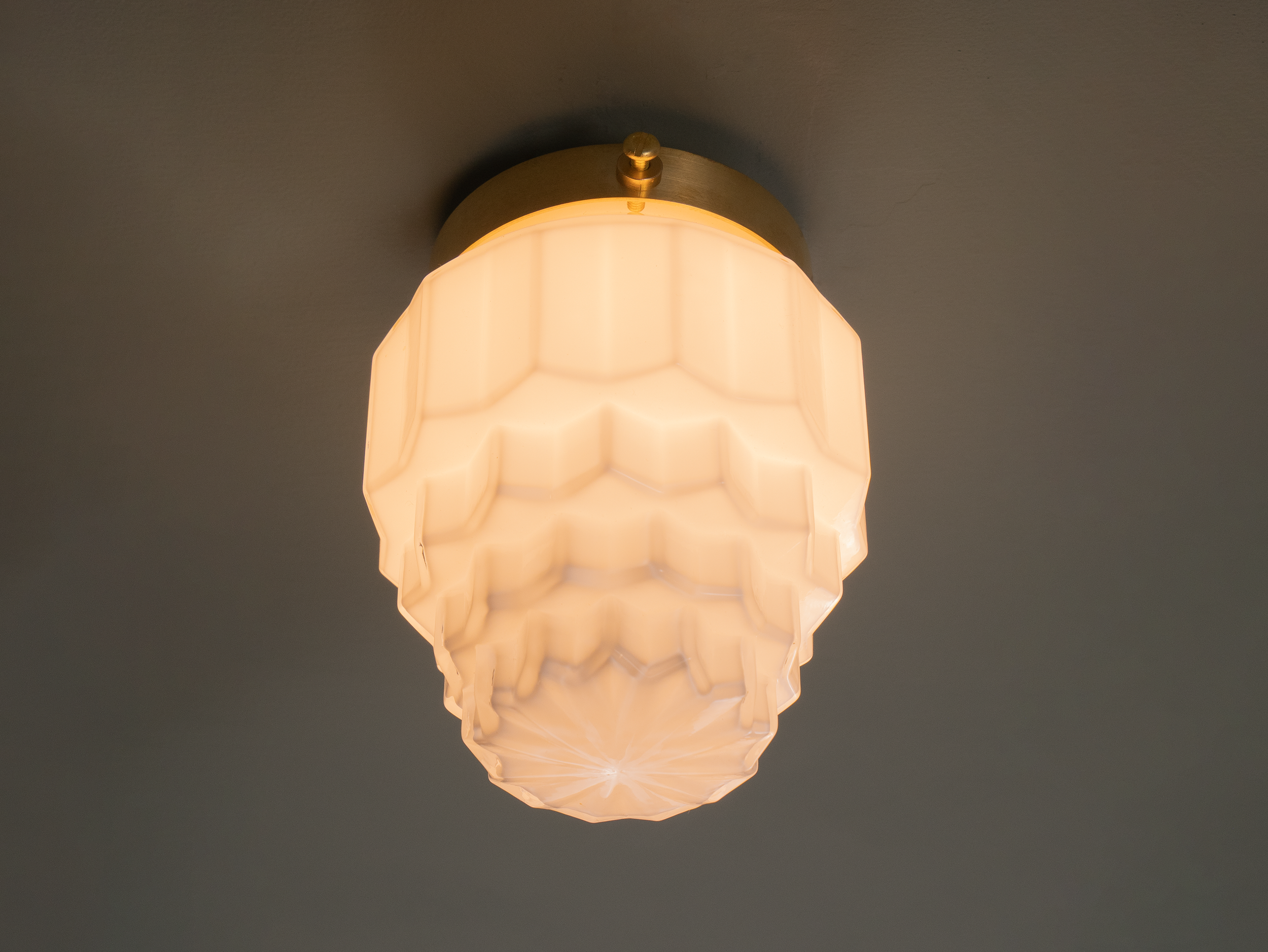 pembury ceiling light angle.png
