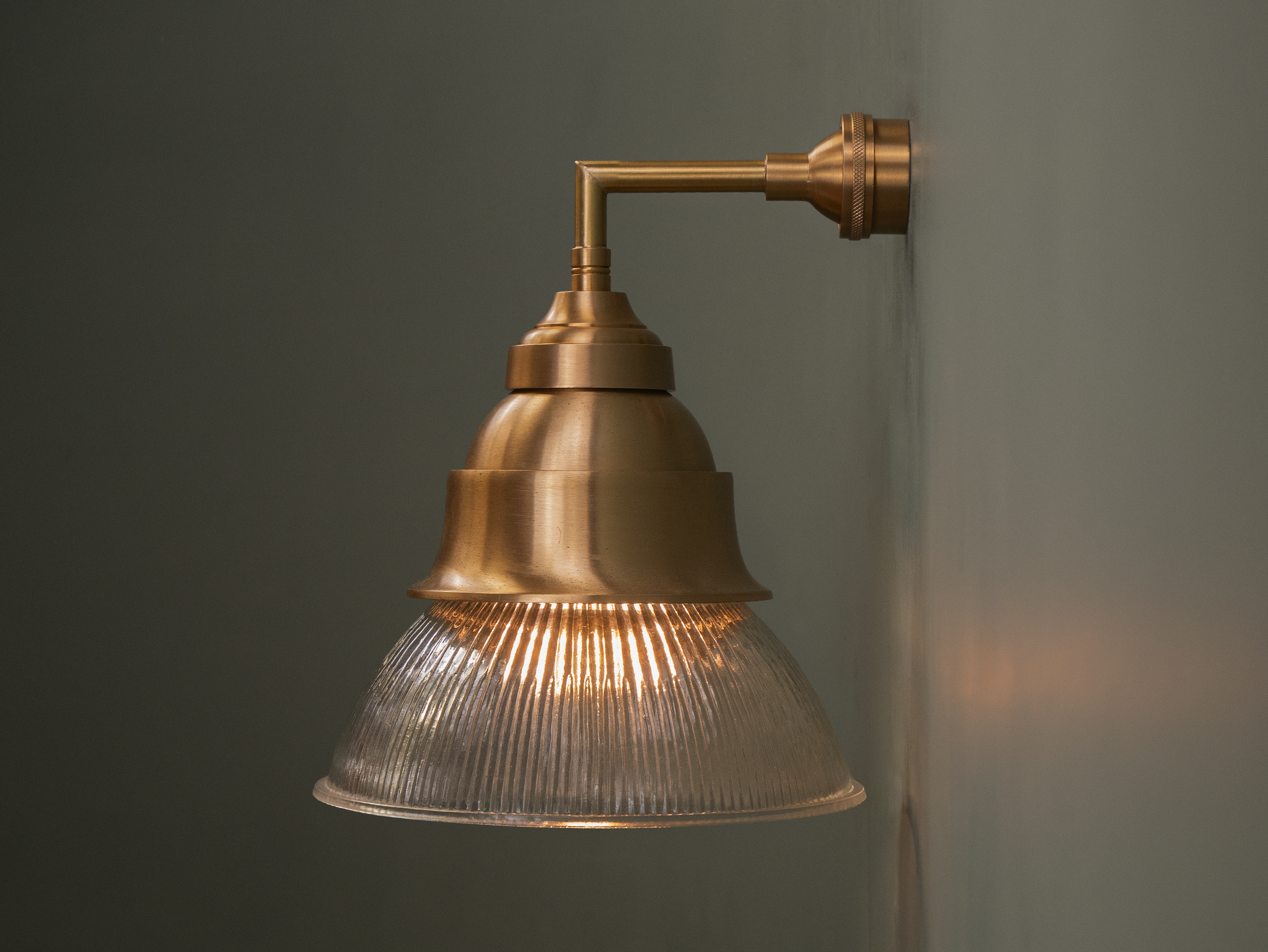 harrison wall light side.png