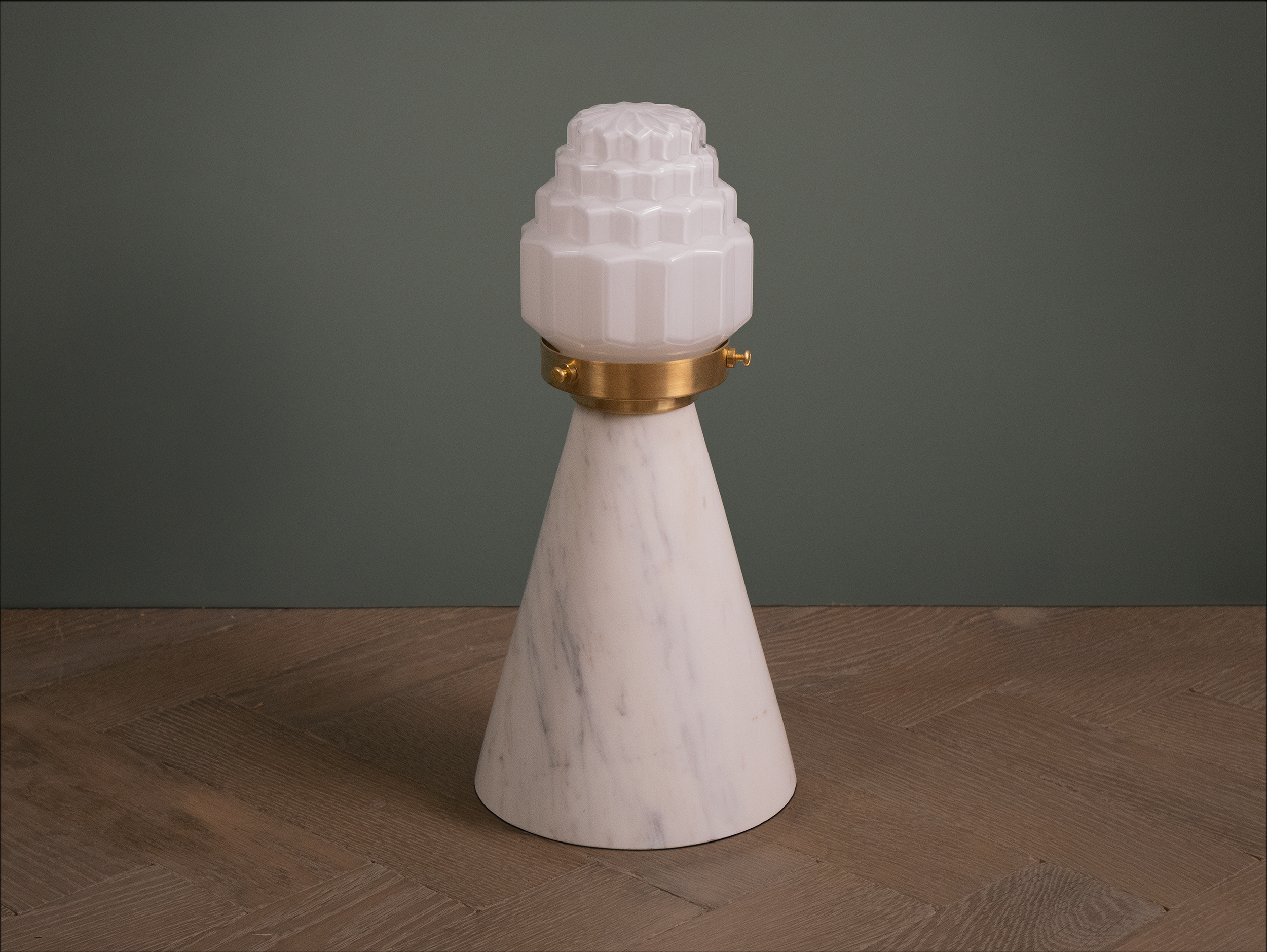 chambrey bar lamp white carrara off.png