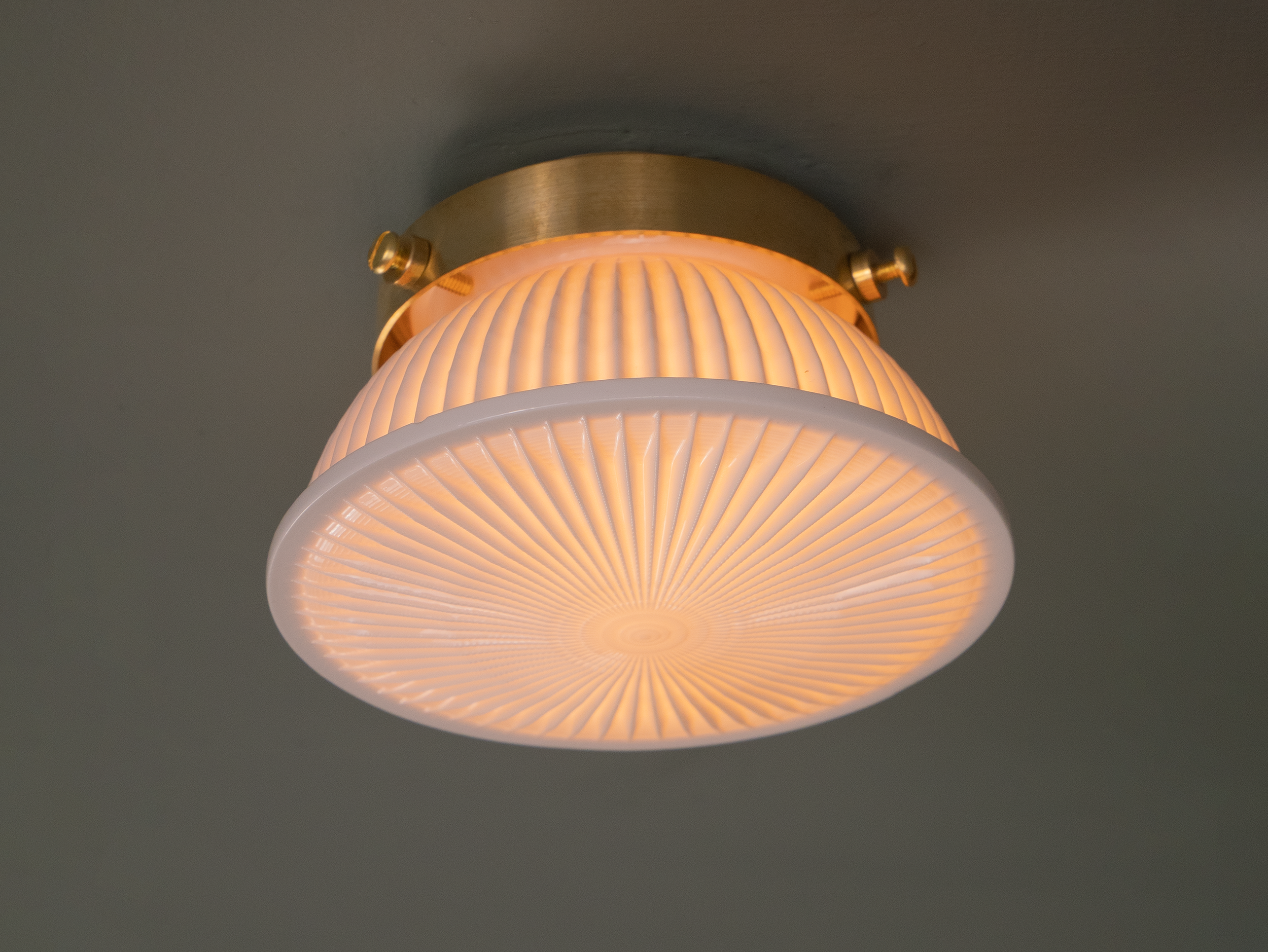 clayburn ceiling light angle.png