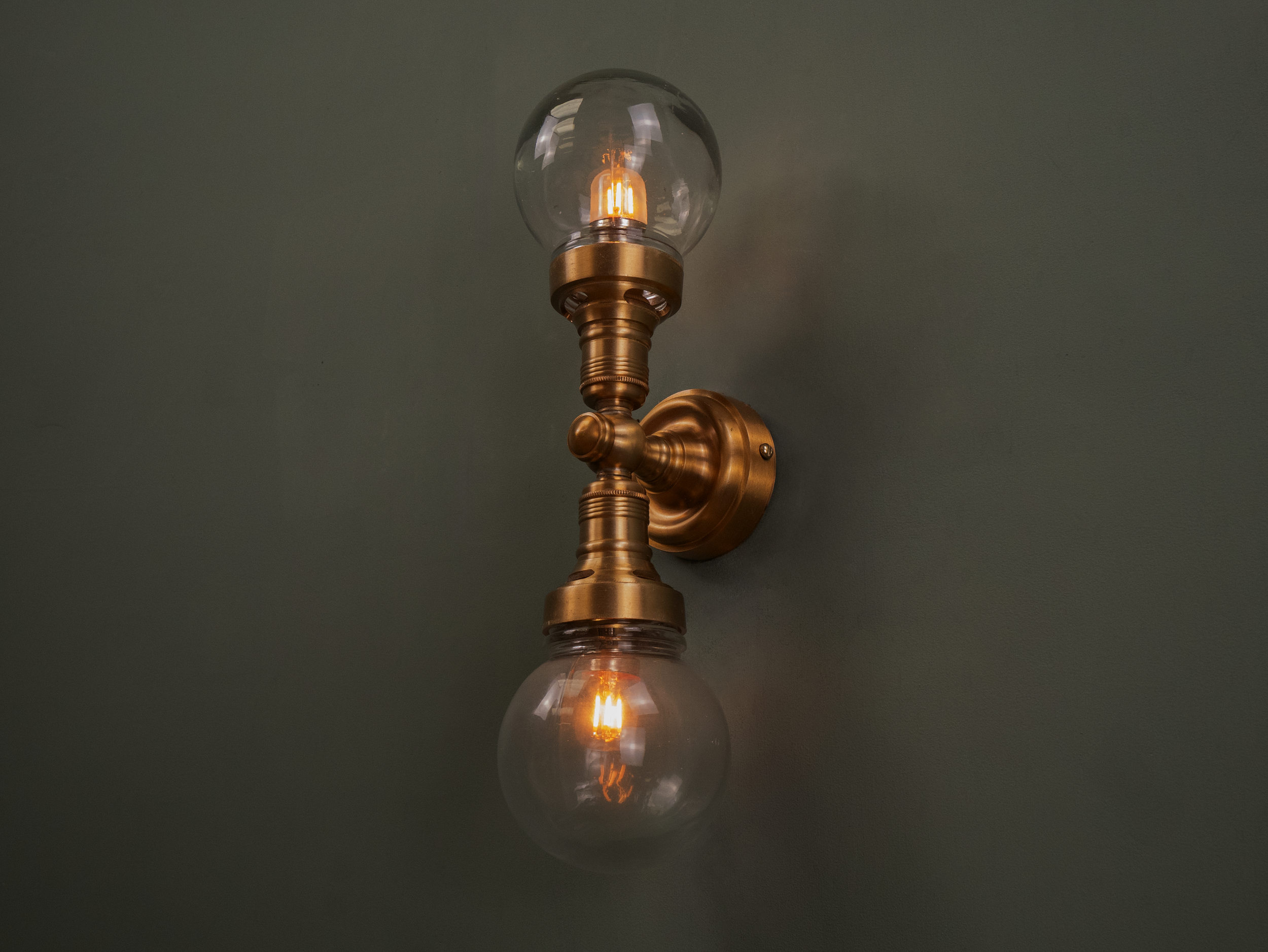Marleigh wall light angle.png