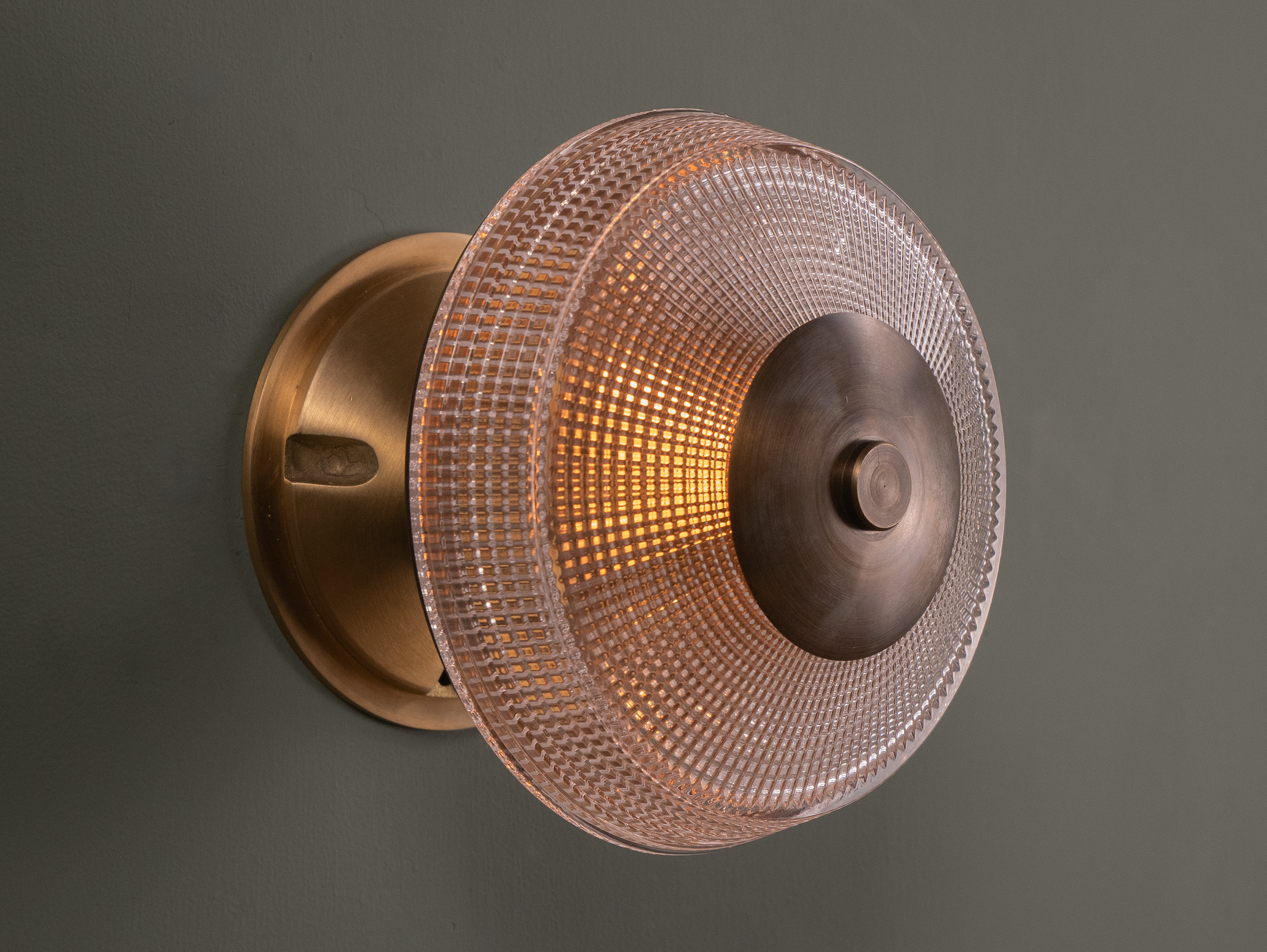oxford wall light angle.png
