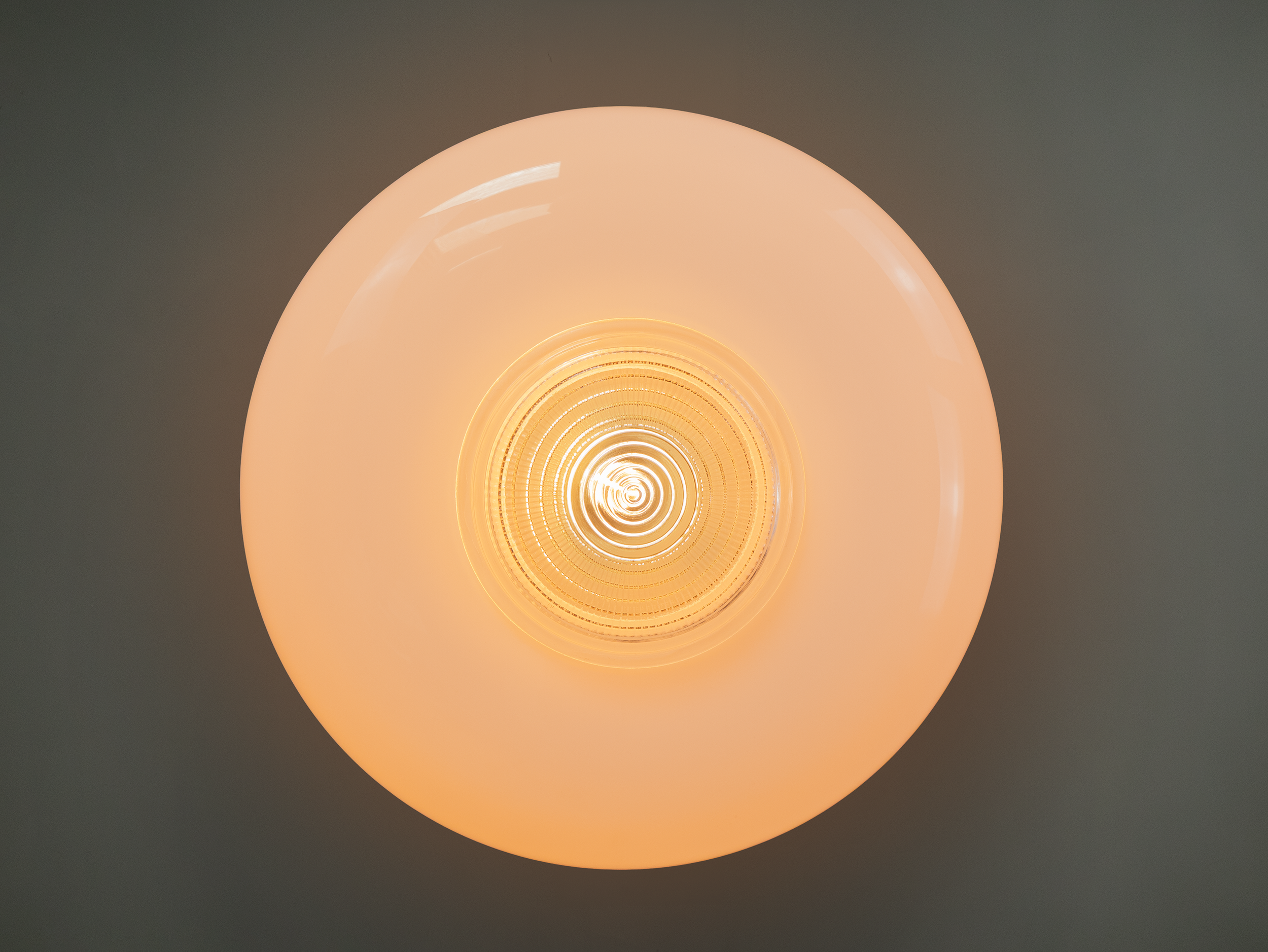 clyde ceiling light on.png