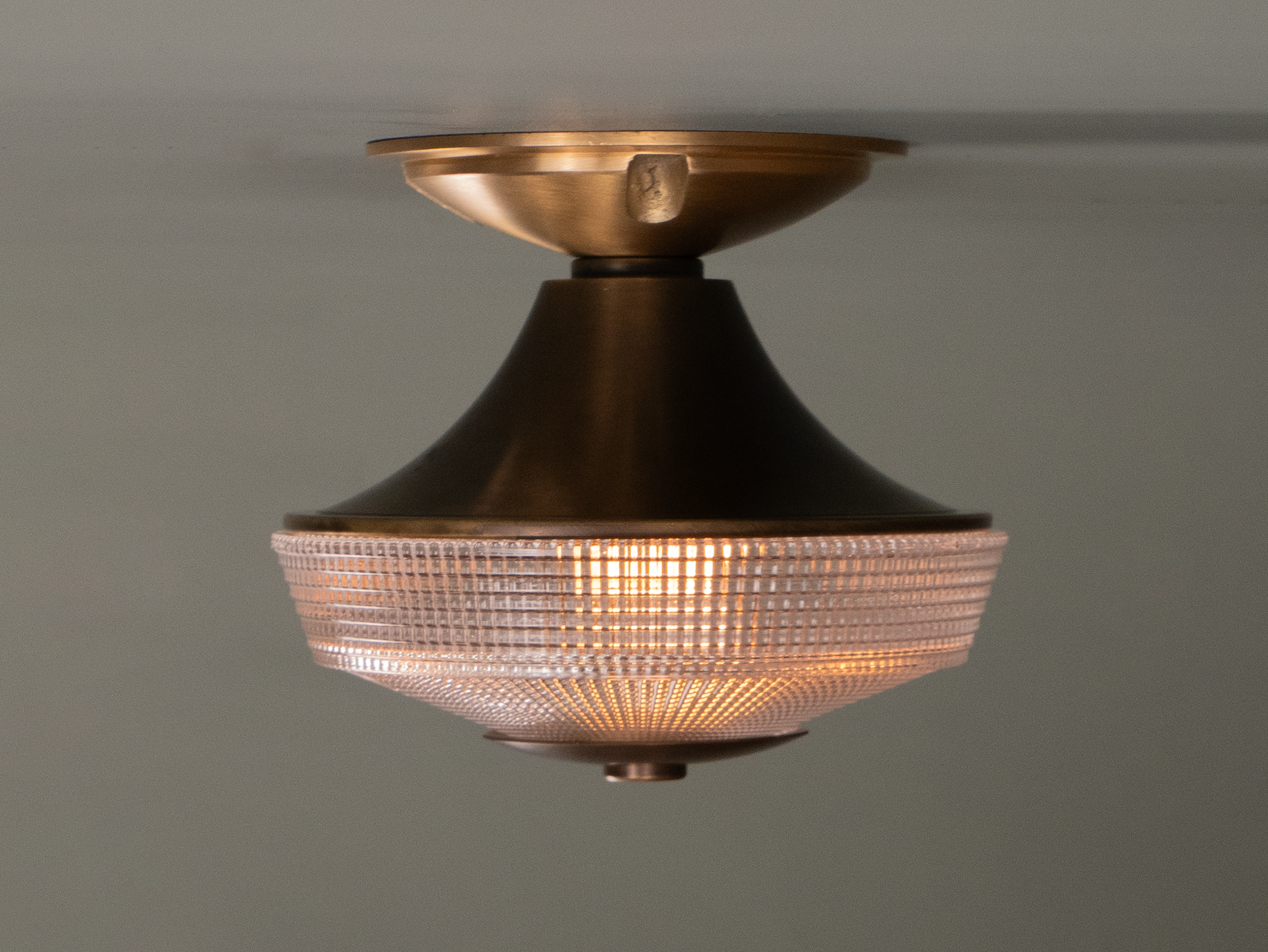 oxford ceiling light side.png