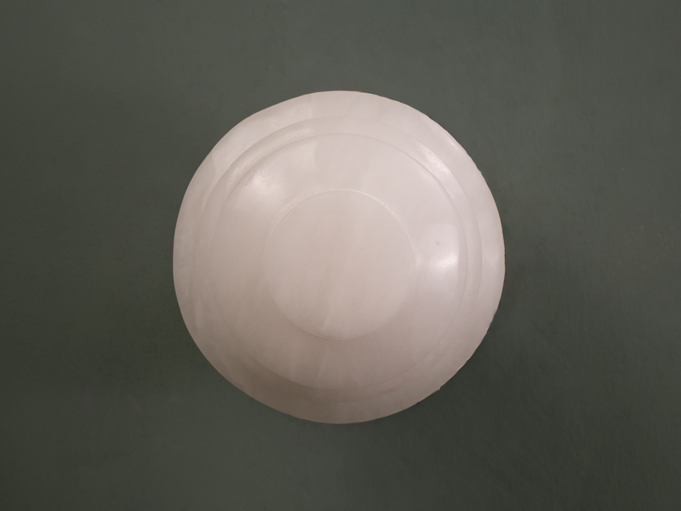 Amaro wall light off.png