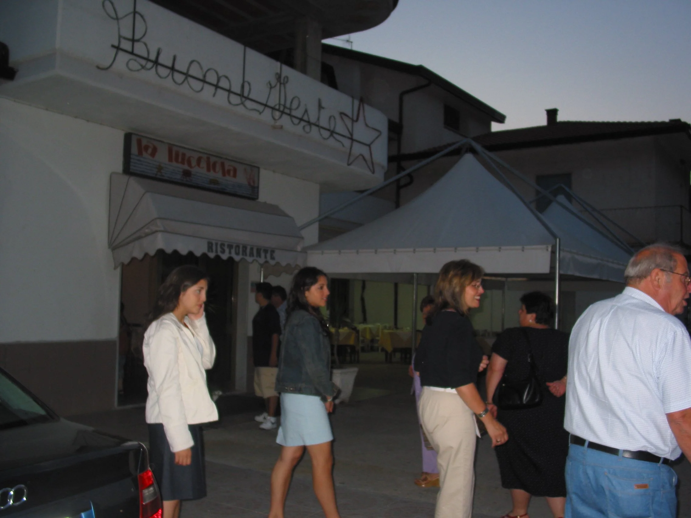 Italy July 2004 (155).jpg