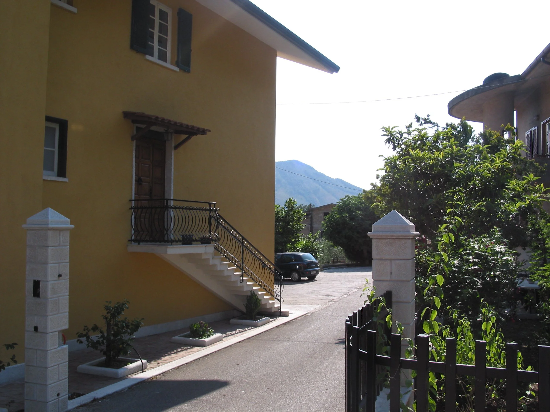 Italy July 2004 (29).jpg