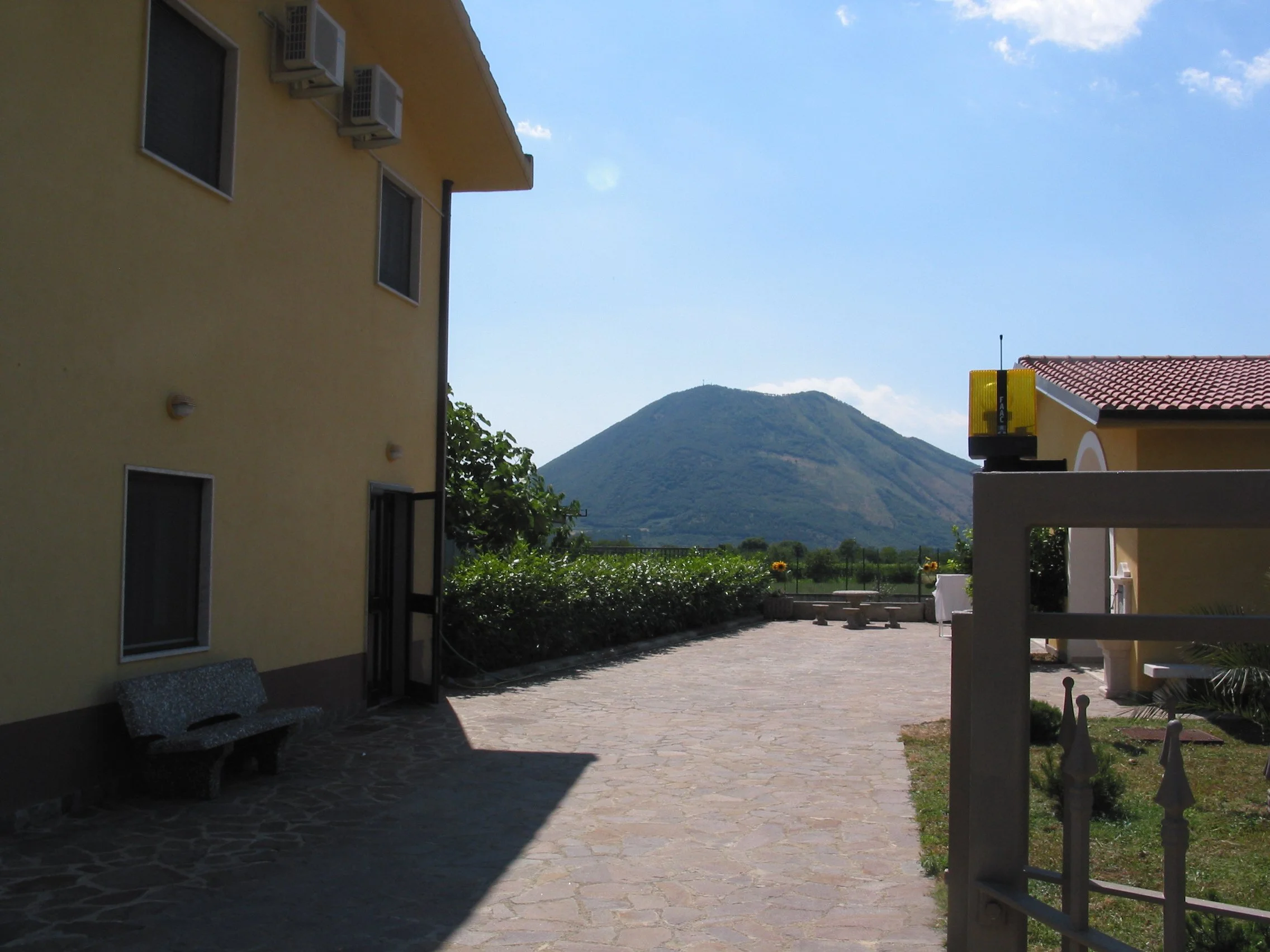 Italy July 2004 (7).jpg