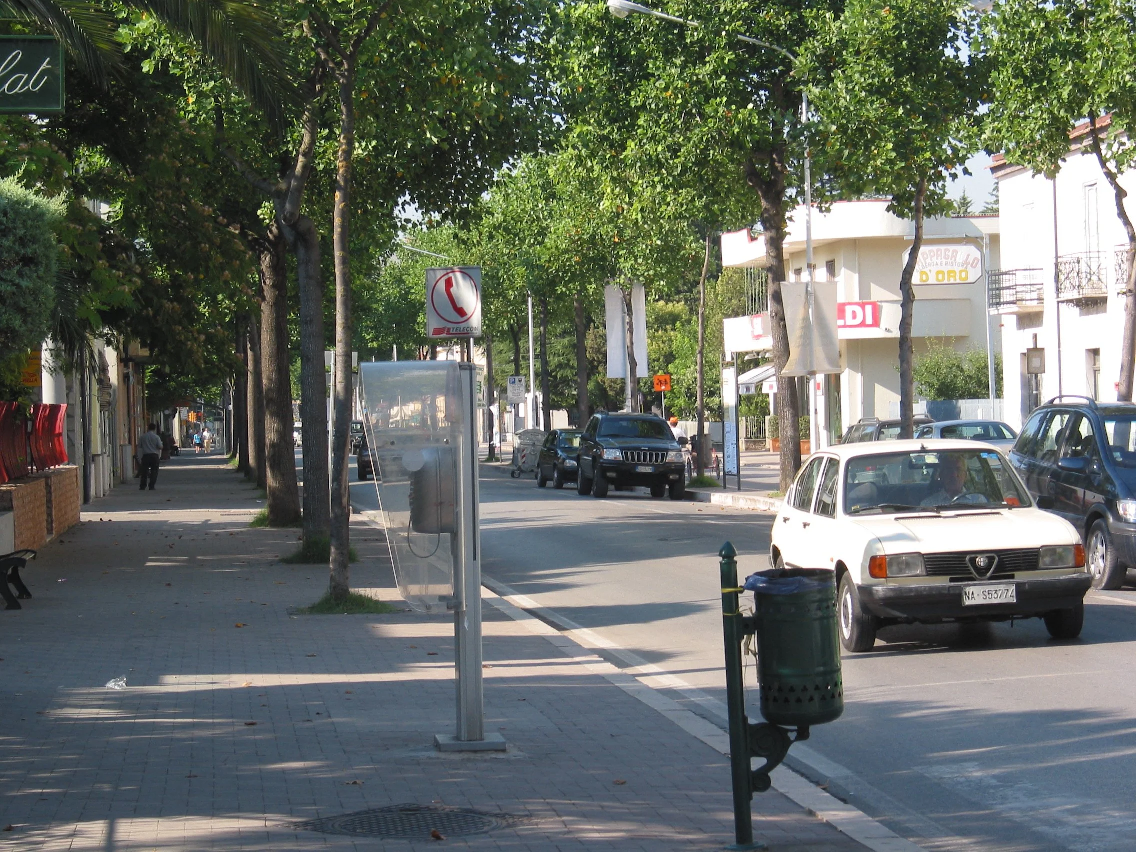 Italy July 2004 (163).jpg