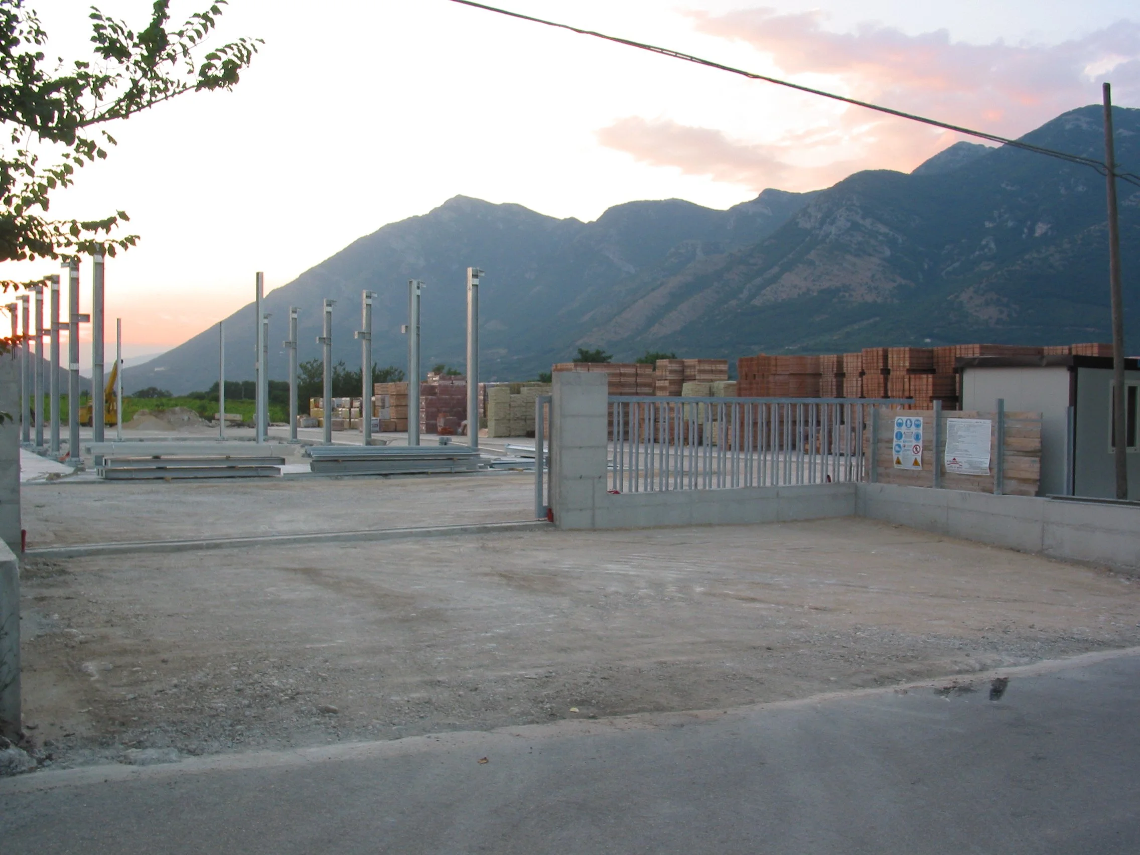 Italy July 2004 (141).jpg