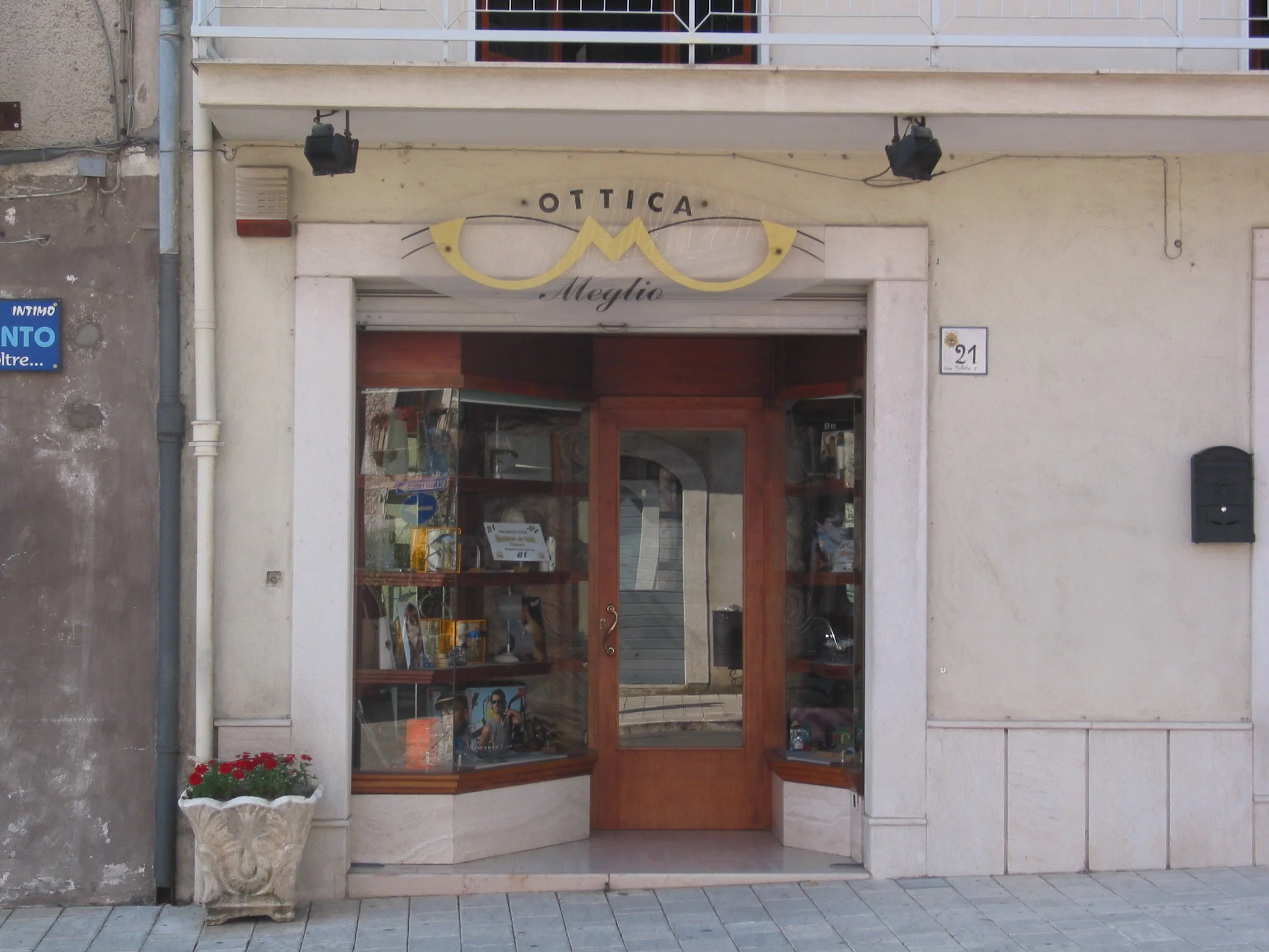 Italy July 2004 (87).jpg