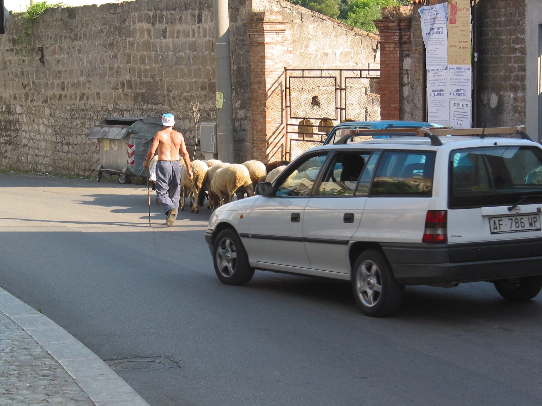 Italy July 2004 (122).jpg