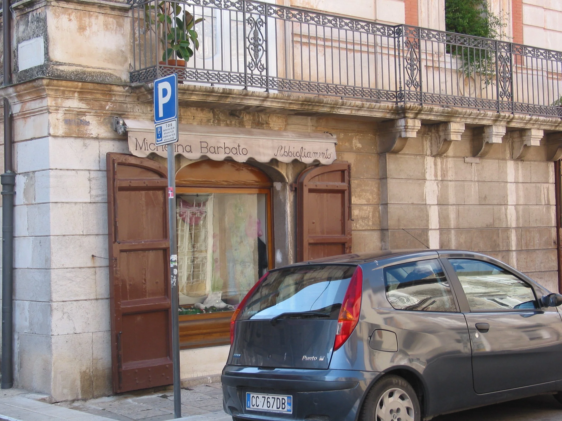 Italy July 2004 (99).jpg