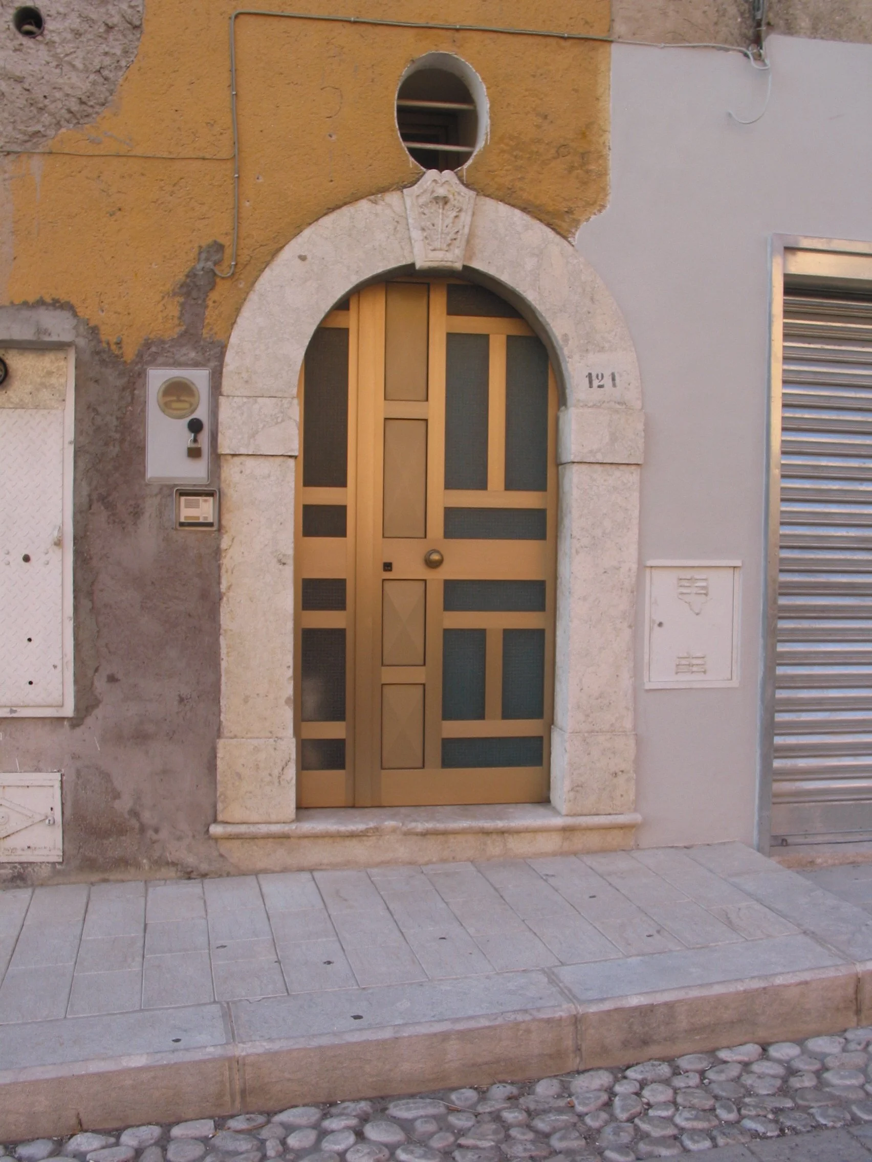 Italy July 2004 (127).jpg