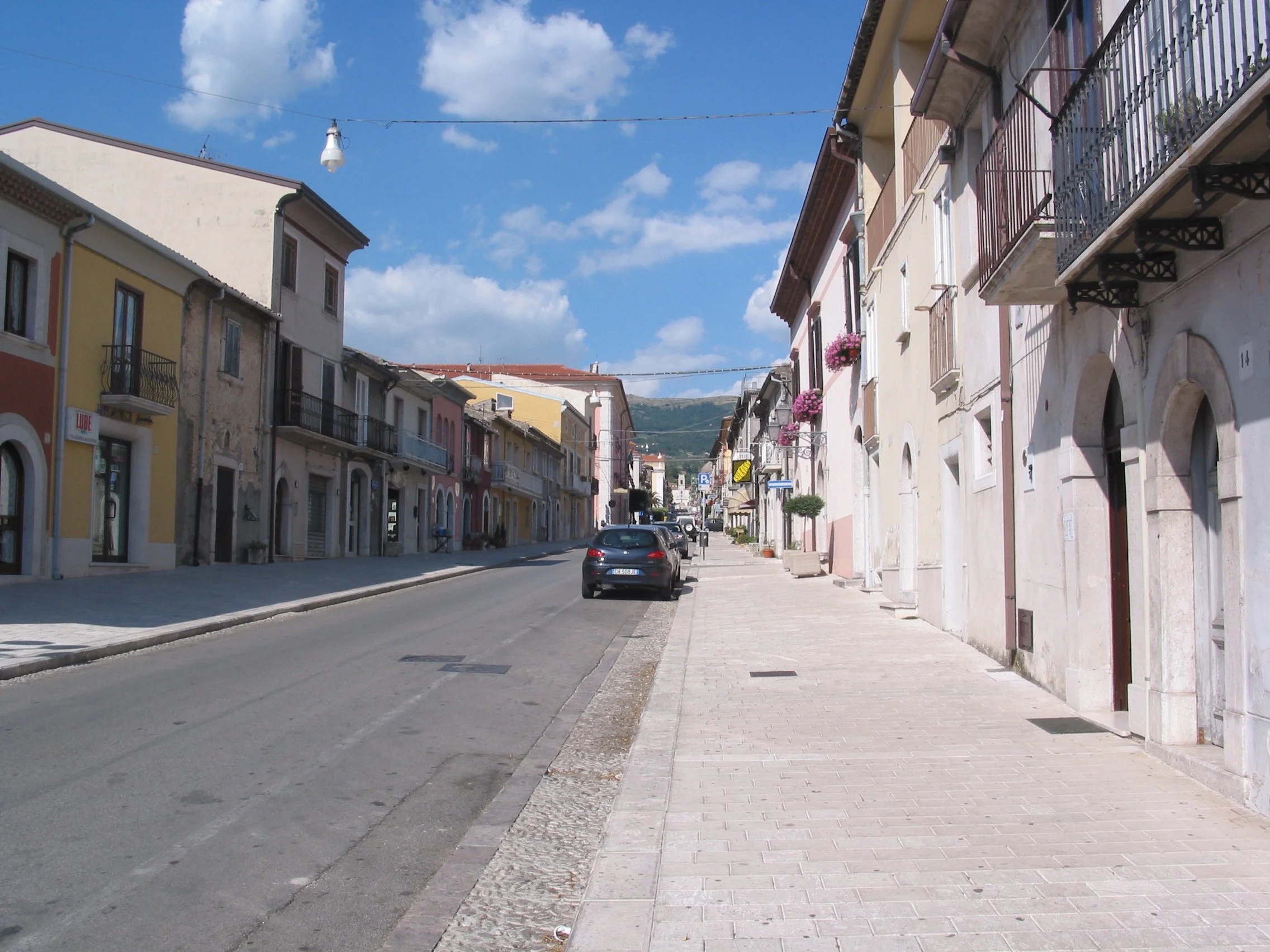 Italy July 2004 (83).jpg