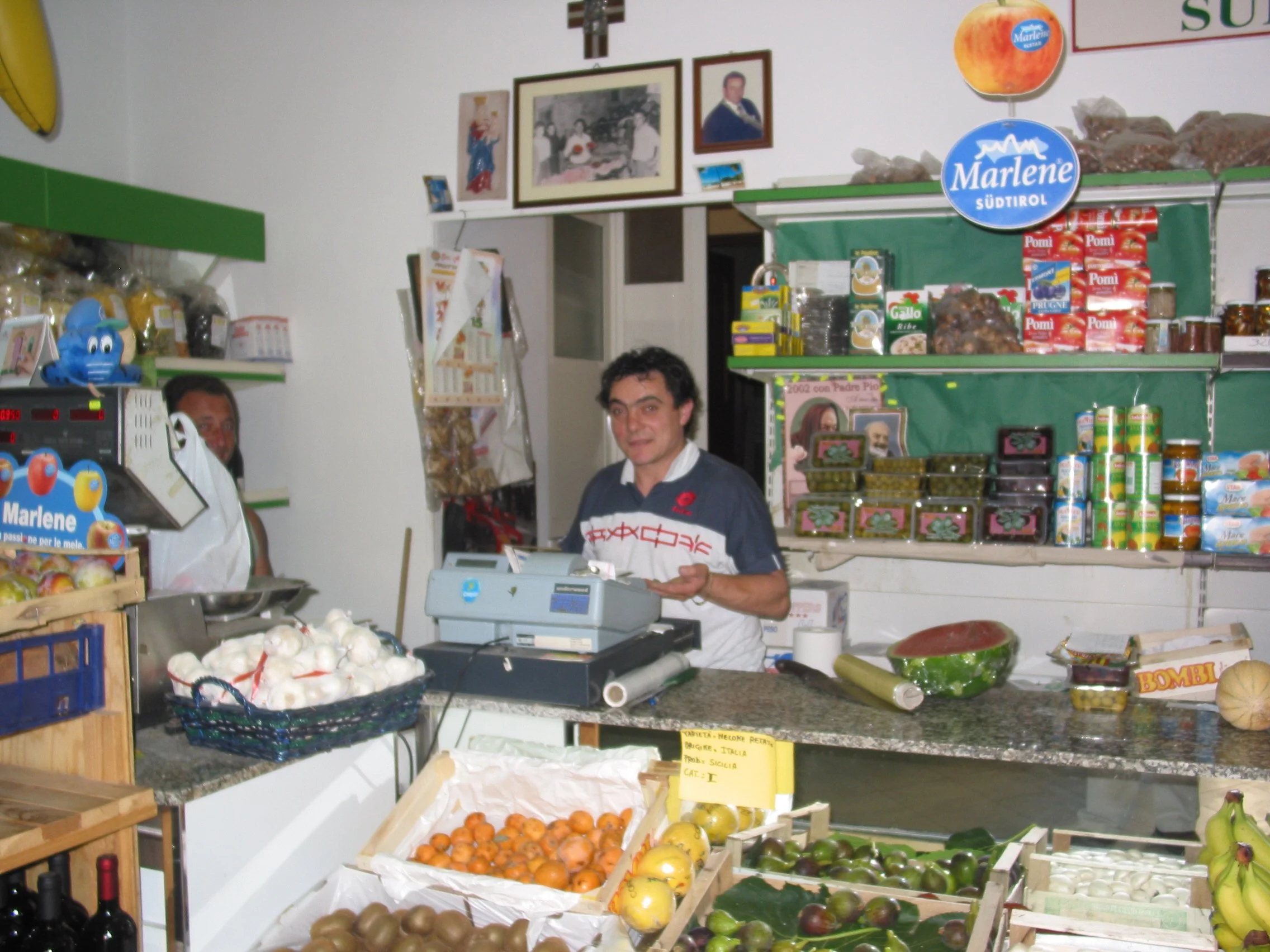 Italy July 2004 (114).jpg