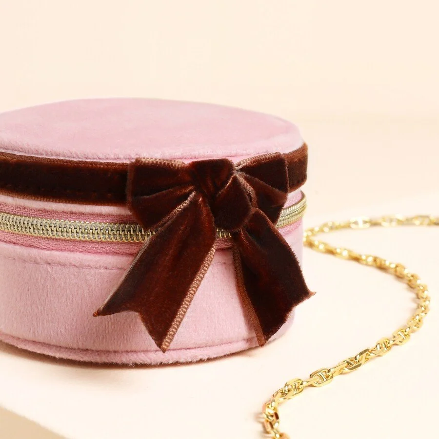pink-burgundy-velvet-bow-mini-round-jewellery-case-80038-4x3a1451-copy-900x900.jpeg
