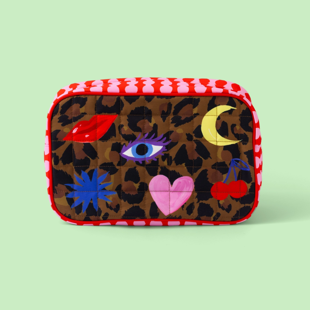 Leopard Icon Wash Bag3.png