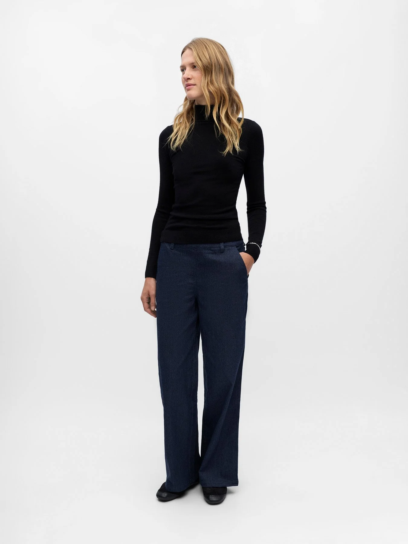 F_23033228_M_3391787_Front Full.jpg