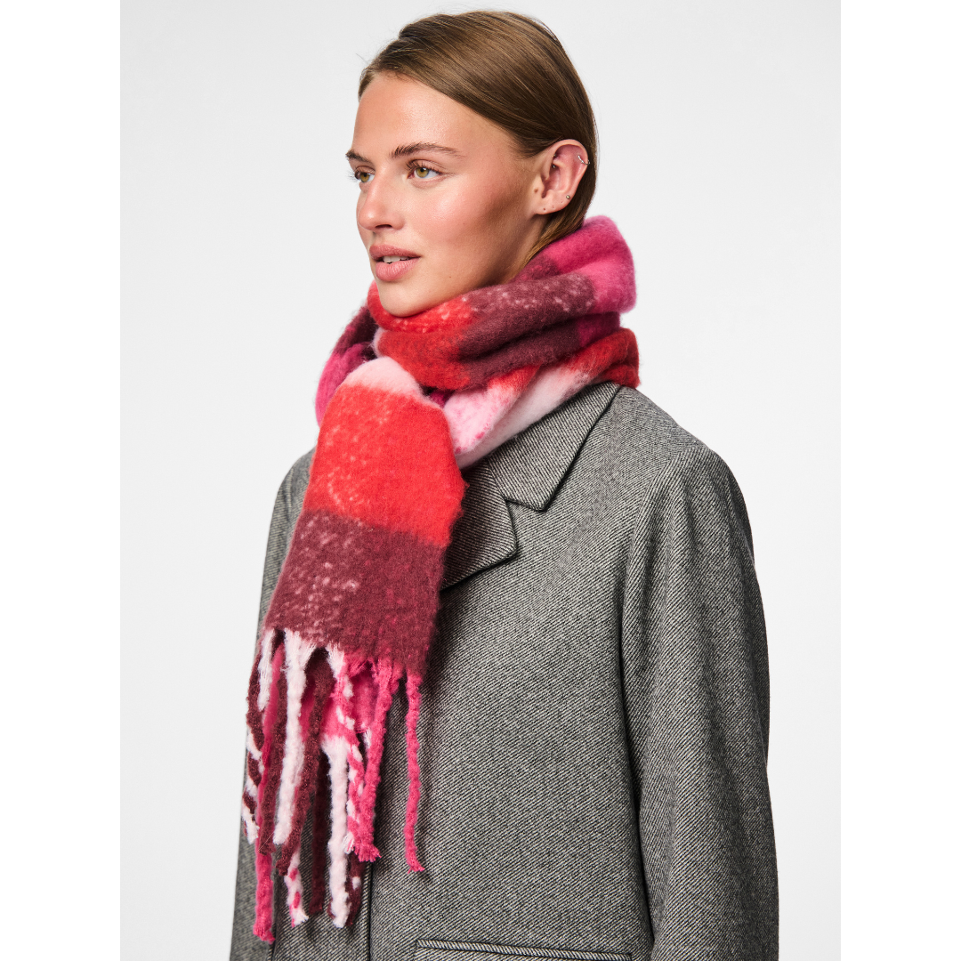 pcbea-narrow-scarf-beetroot-purple-square.png