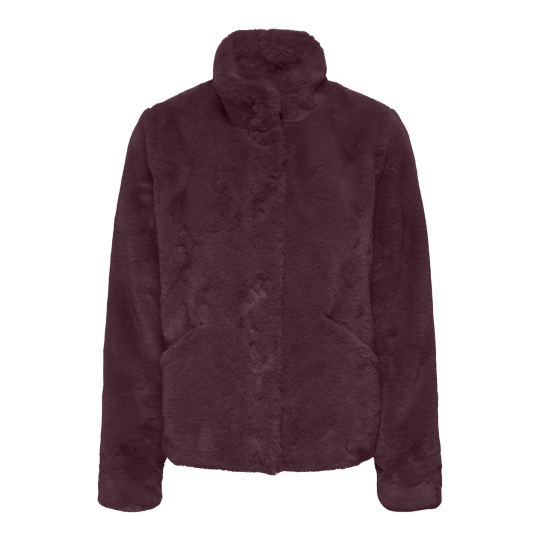 onlnewvida-faux-fur-jacket-winetasting.png