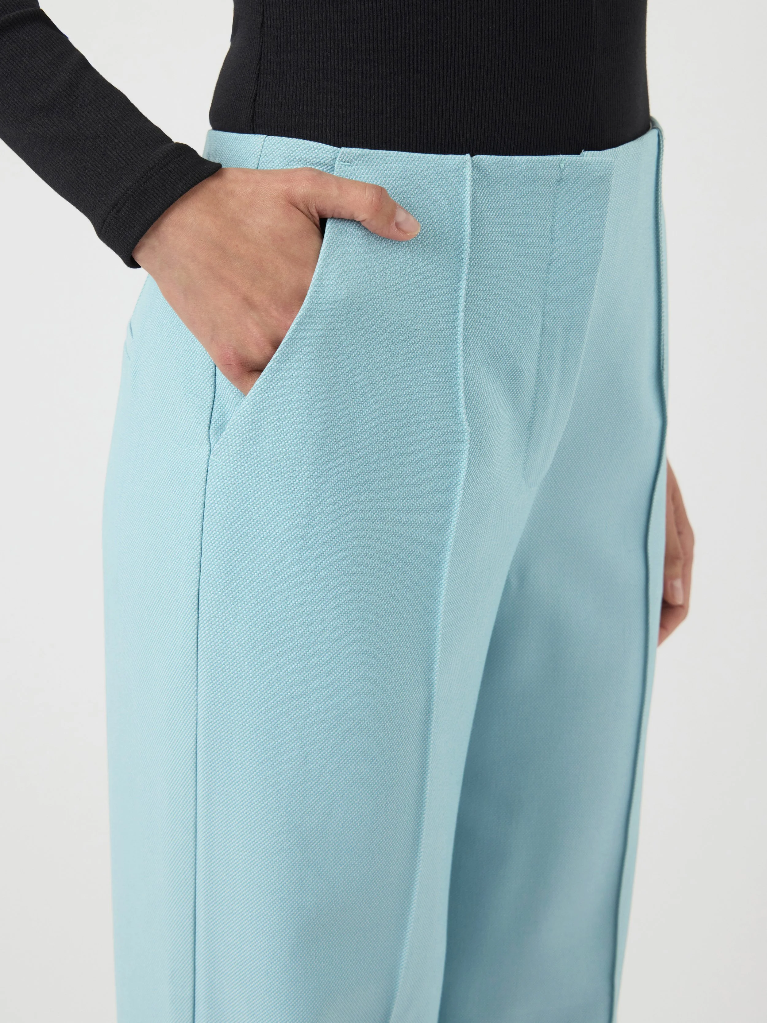 YAS_Autumnwinter_4960408_26028141_4.jpg