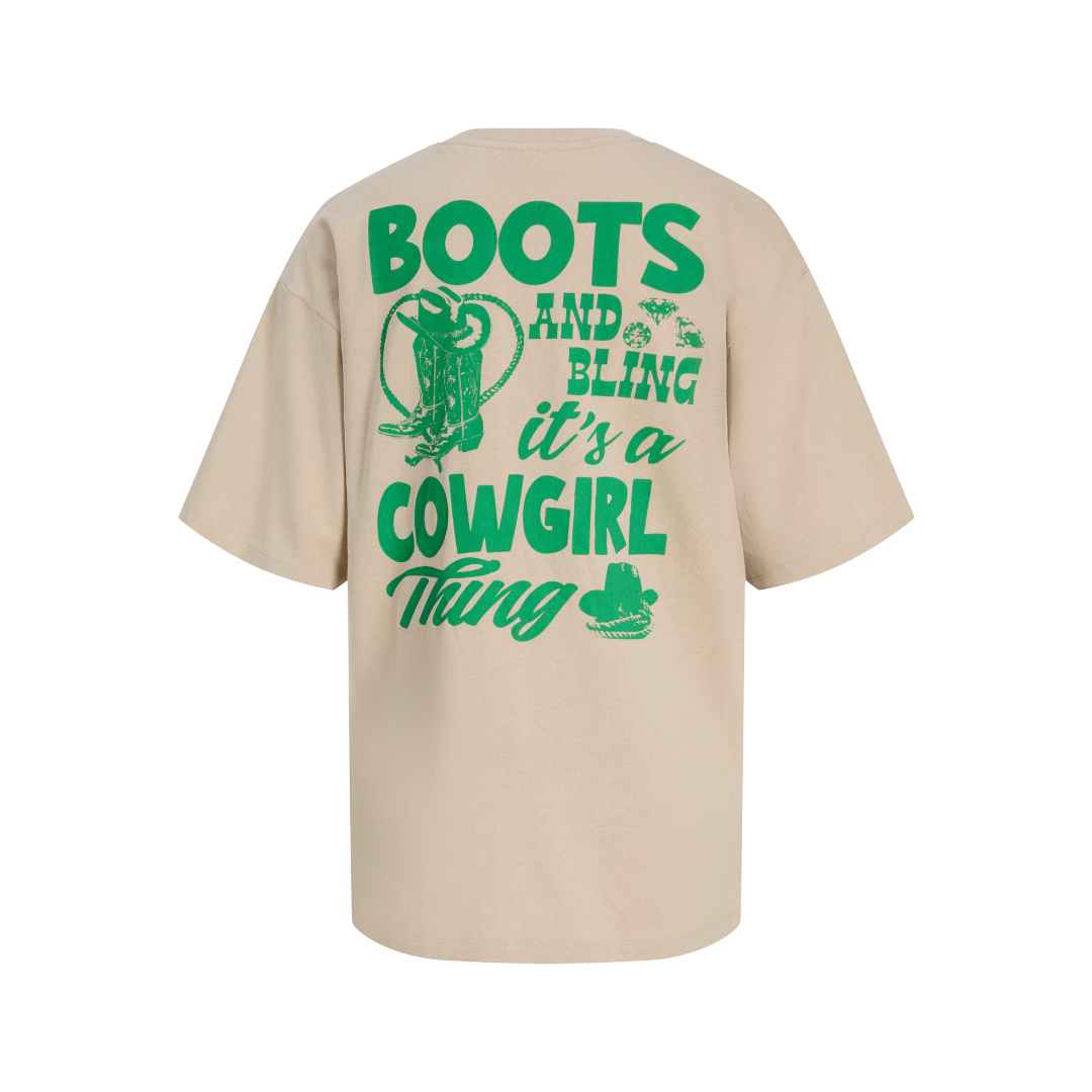 JXMILLOW-OVERSIZED-TSHIRT-BOOTS-AND-BLING-BACK.png