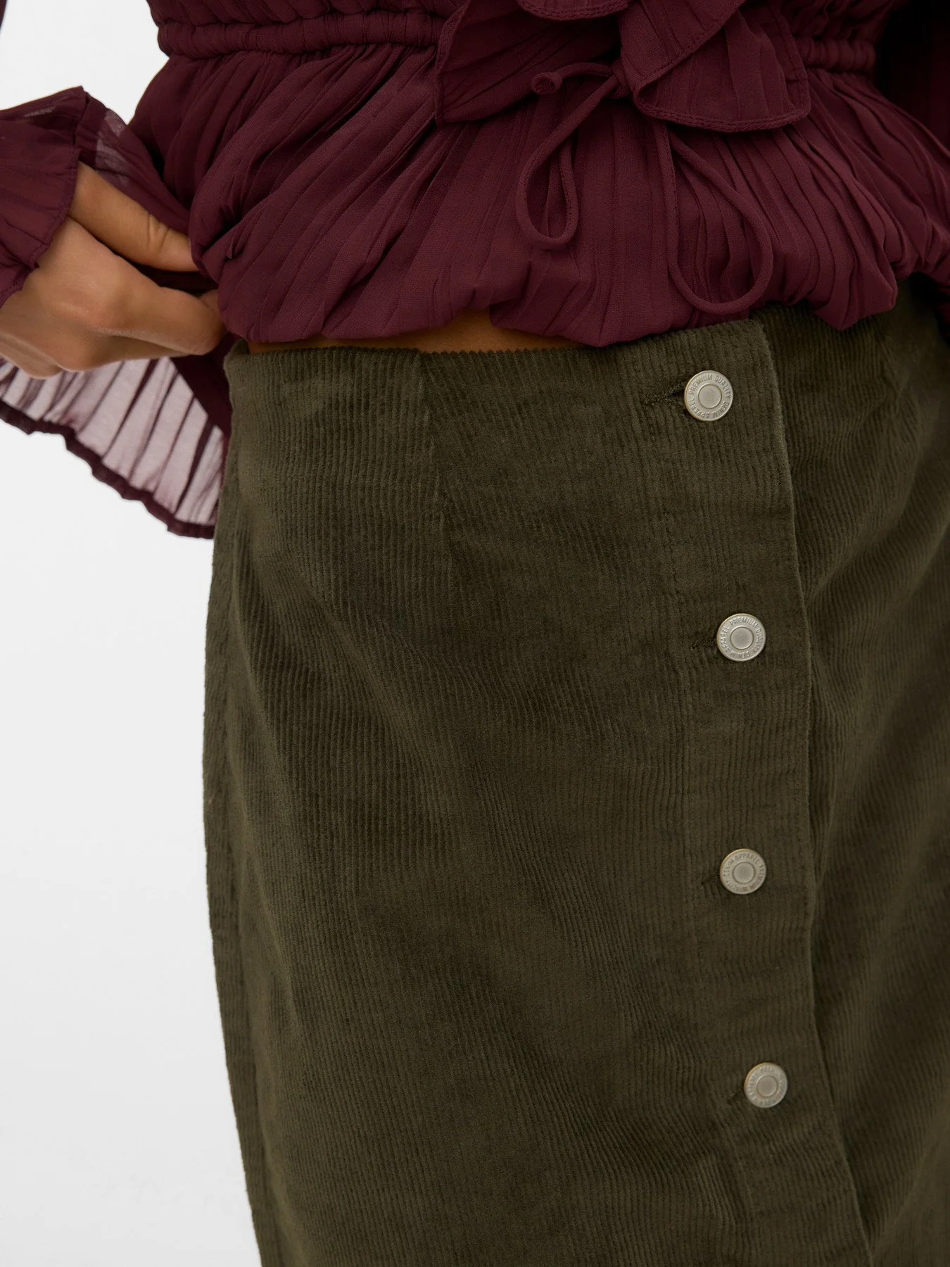 F_10315342_M_4677851_Detail_1.jpg