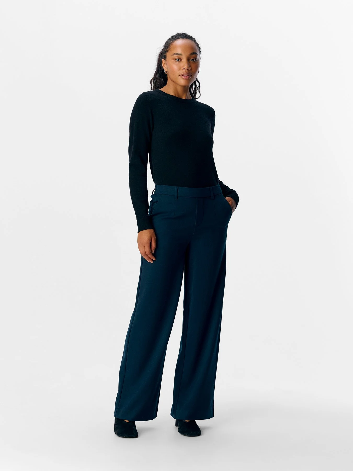 F_23037921_M_3942966_Front Full.jpg