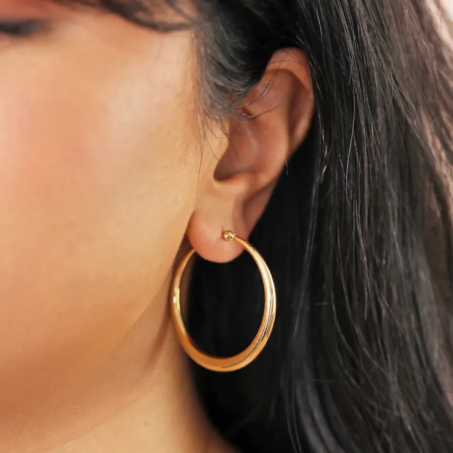 gold-stainless-steel-large-chunky-hoops-4x3a9753-copy-900x900.webp
