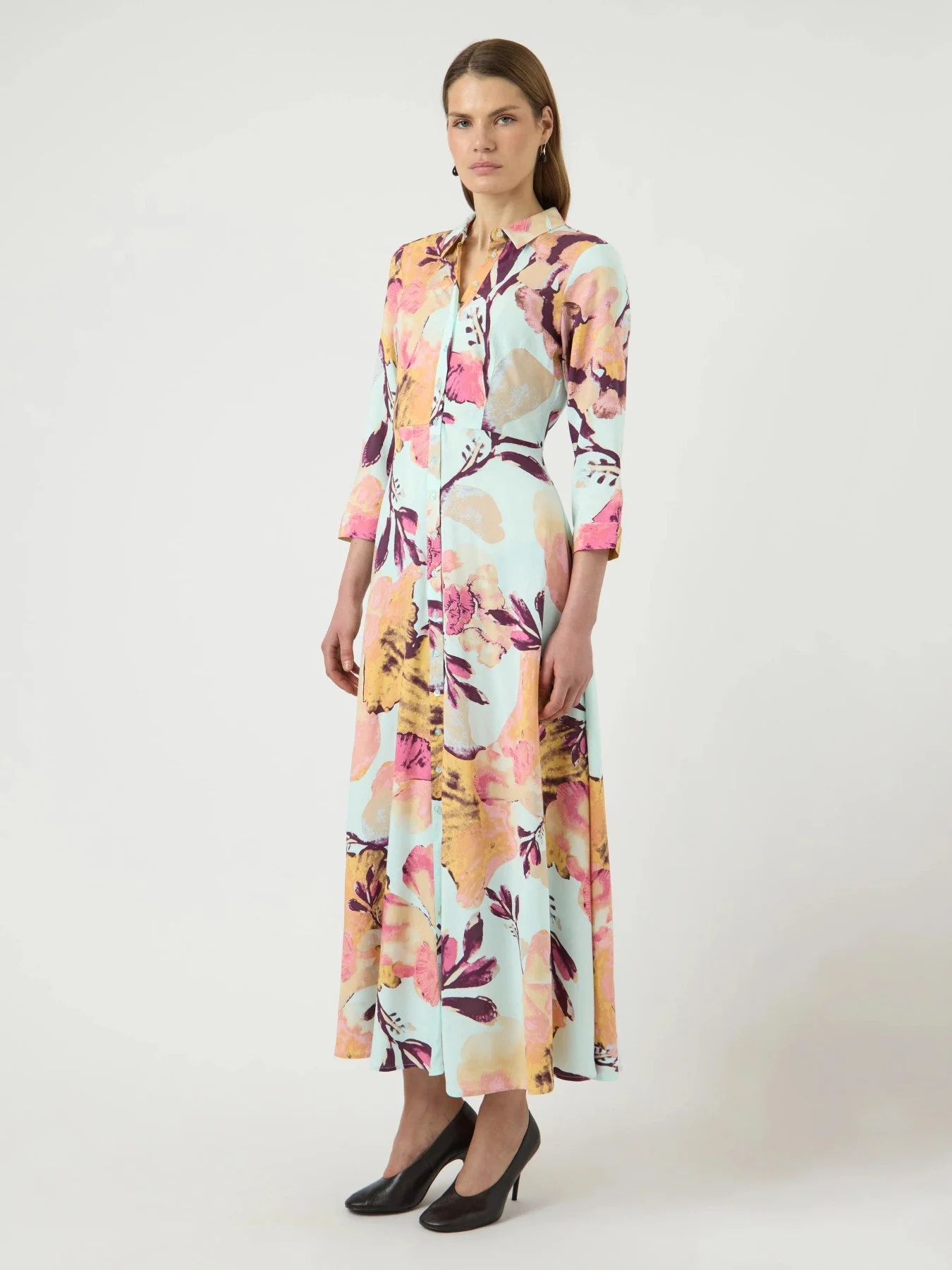 F_26022663_M_5070437_Front Full.jpg