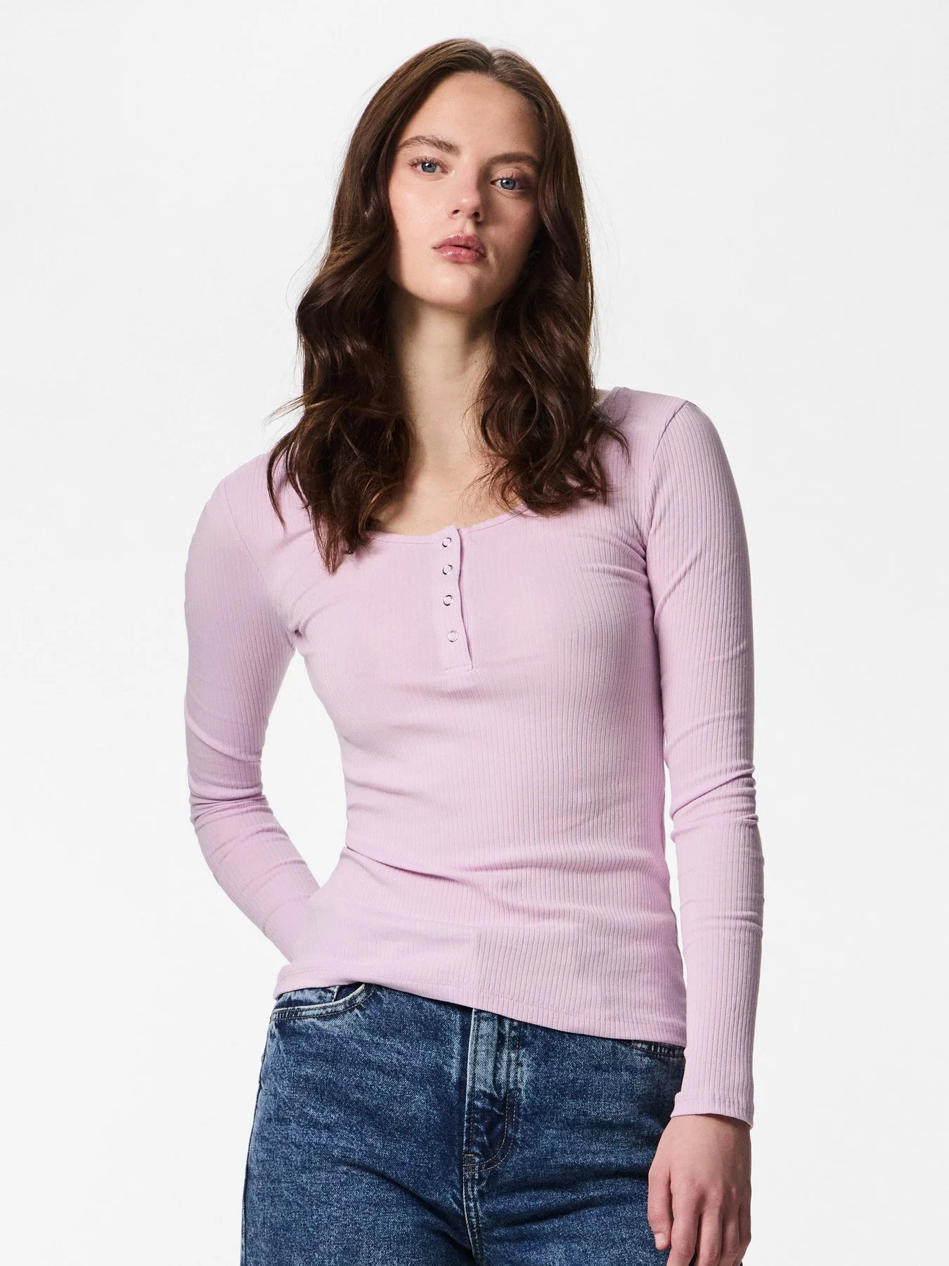 F_17101437_M_4902295_Front_1.jpg
