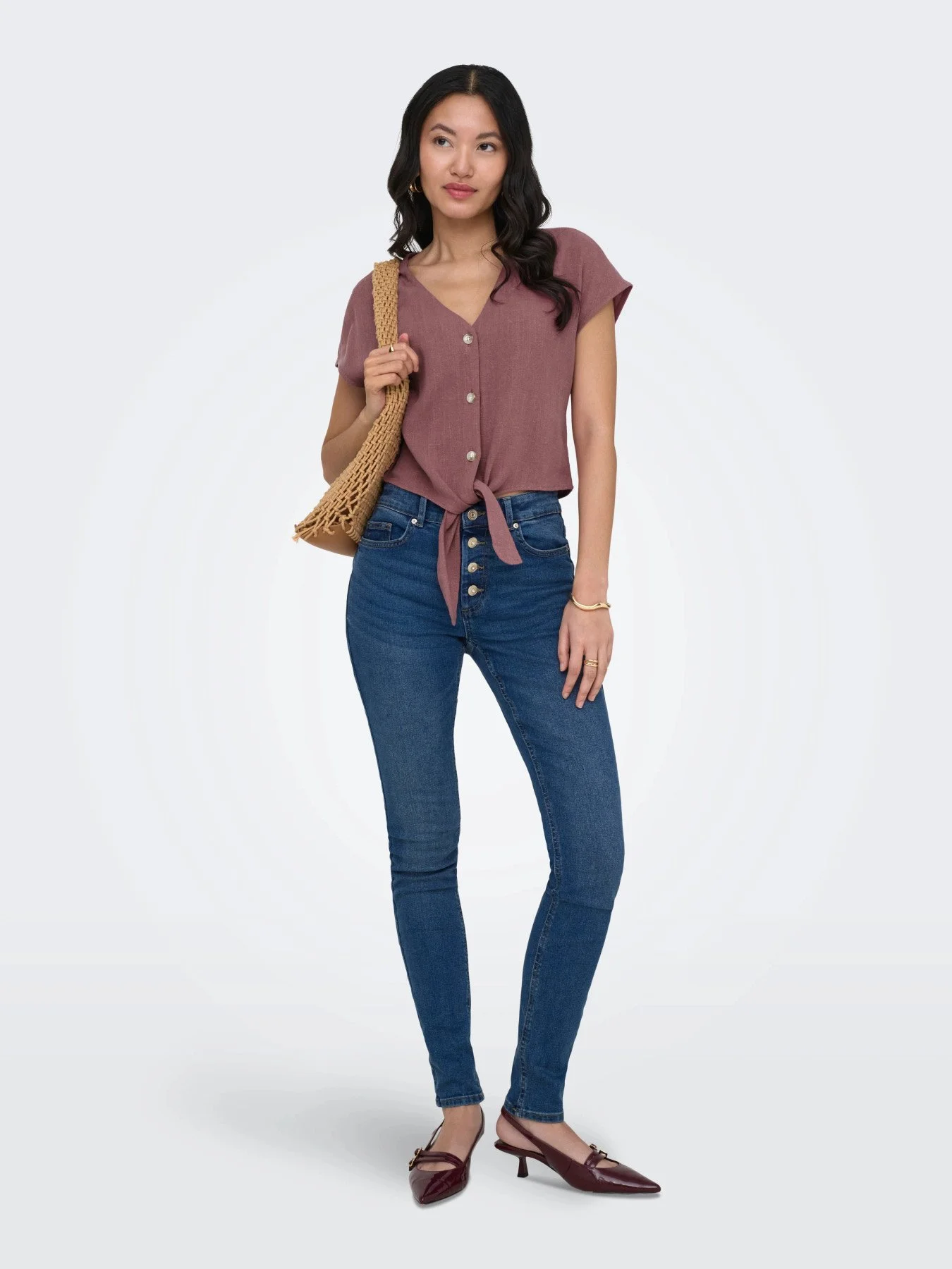 F_15322270_M_5015262_Front Full.jpg