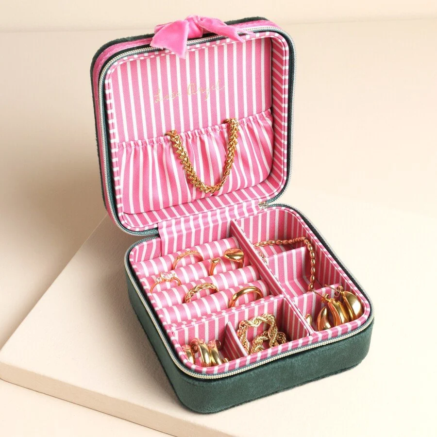 green-pink-velvet-bow-travel-jewellery-case-80042-4x3a0140-copy-900x900.jpeg