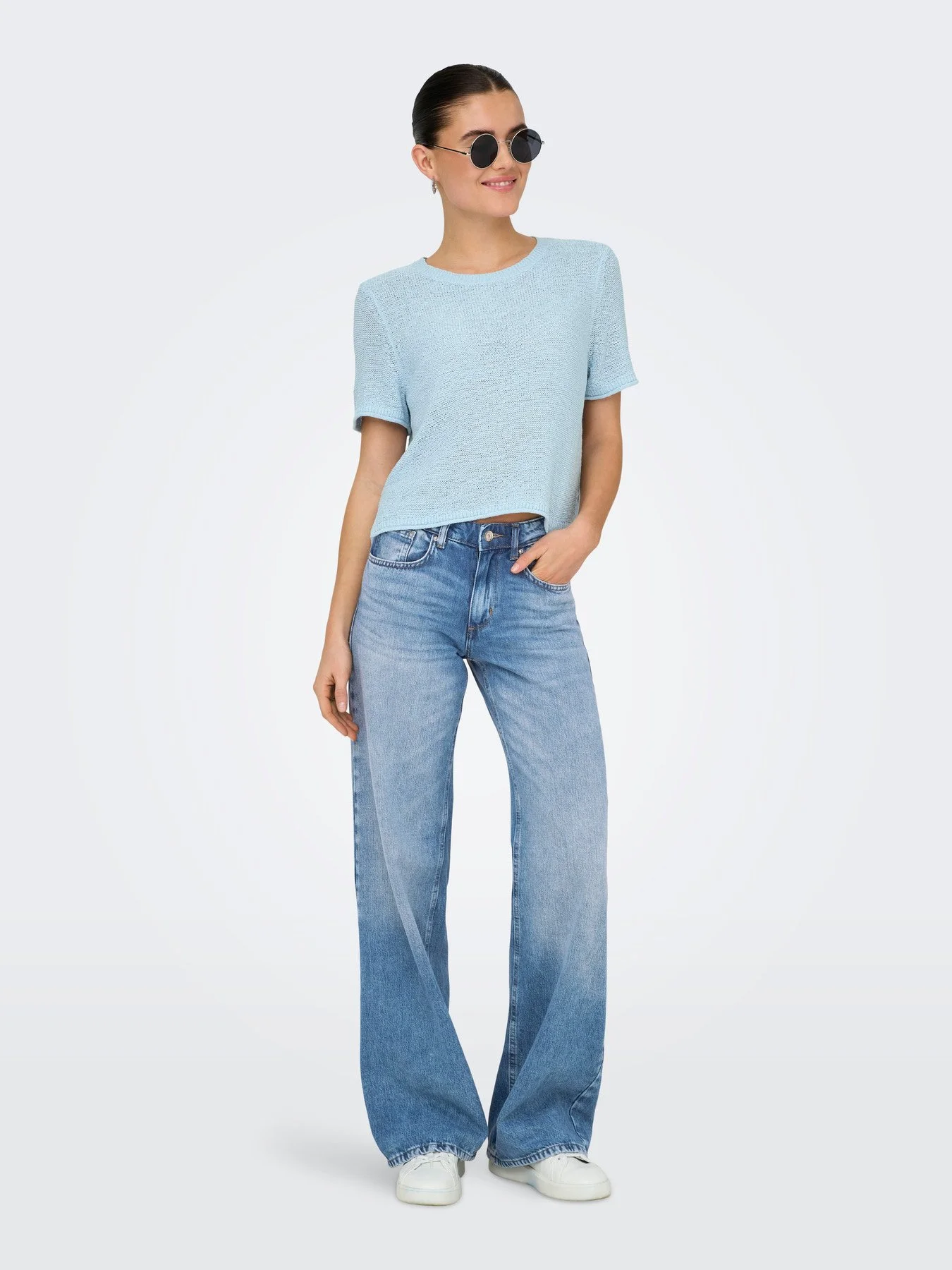 F_15254282_M_3890008_Front Full.jpg