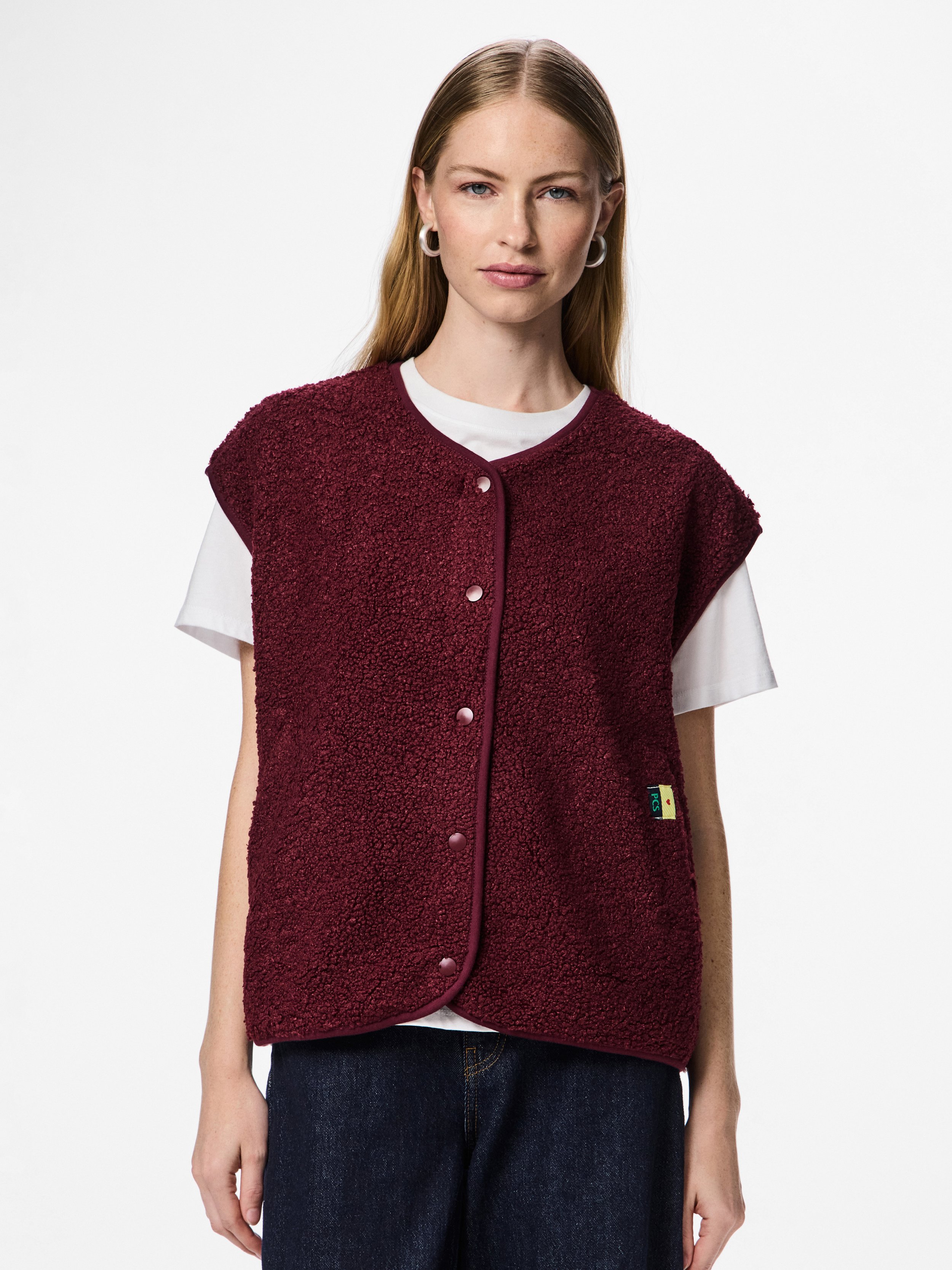 PIECES_FallWinter2025_5083240_17162344_6.jpg
