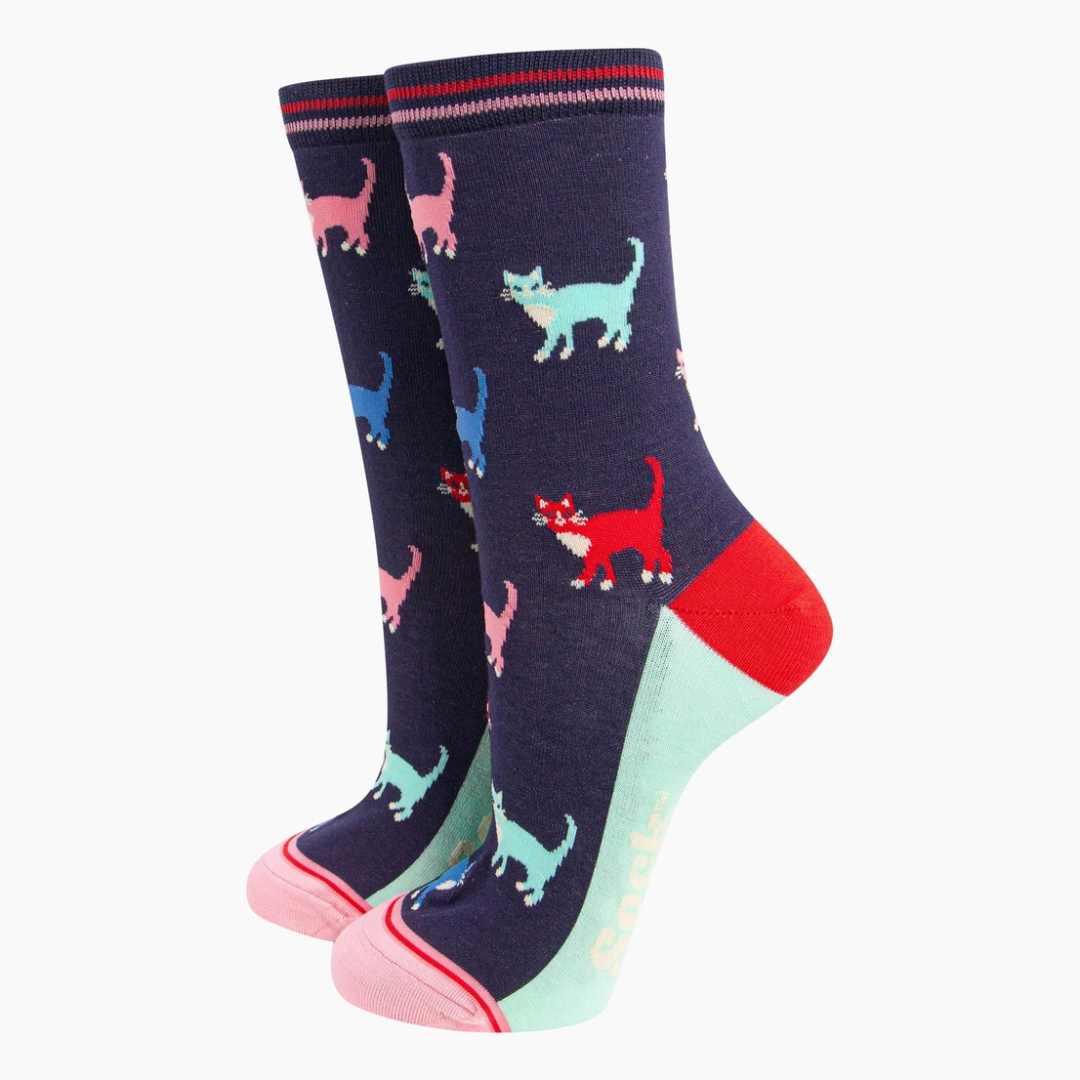 navy with multi cats.png