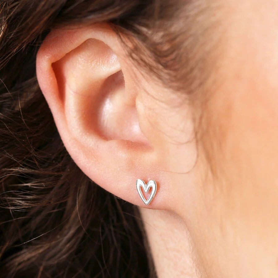 sterling-silver-heart-outline-stud-earrings-4x3a3416-copy-900x900.jpeg